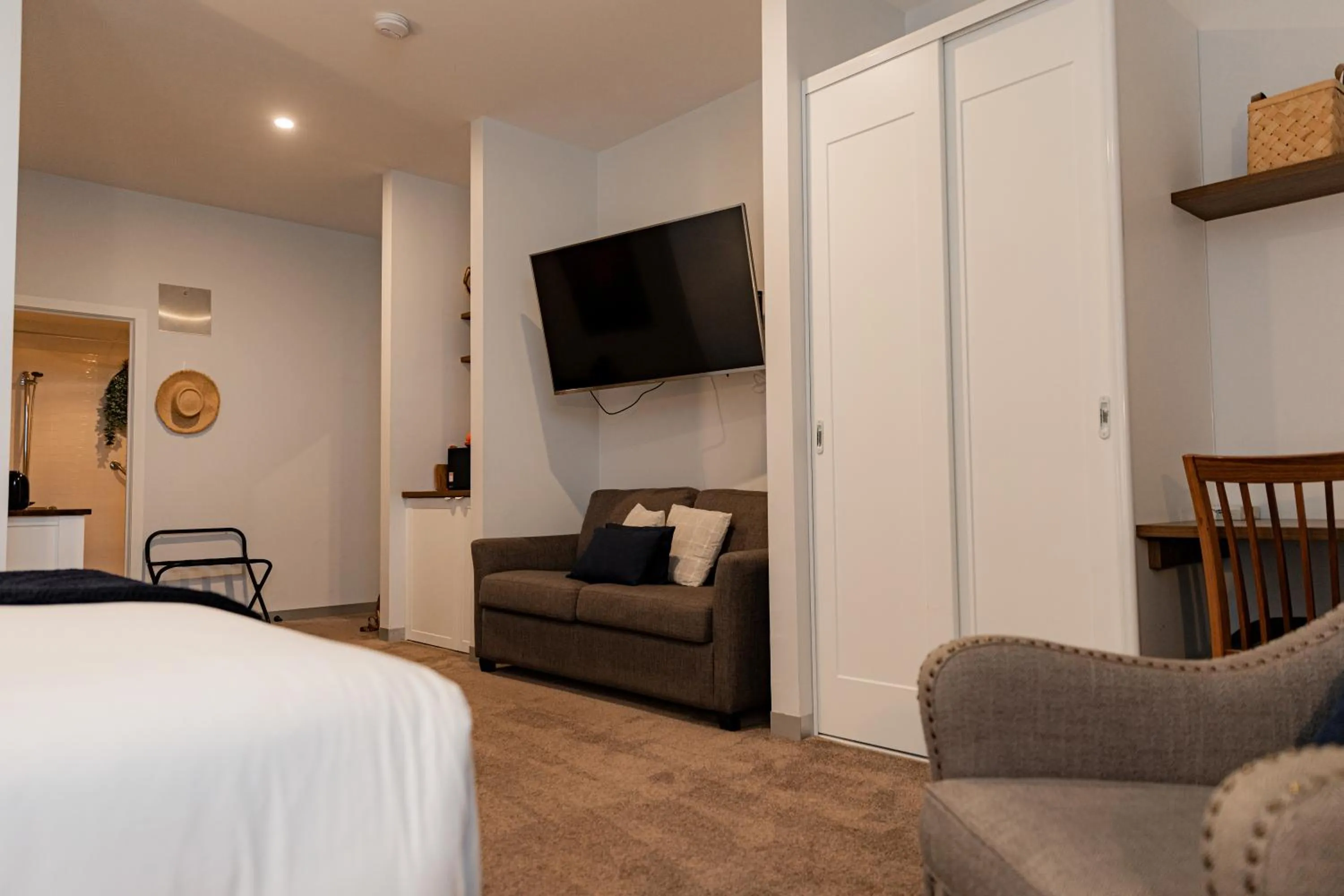 Bed in Bay Of Fires Apartments - Town Centre