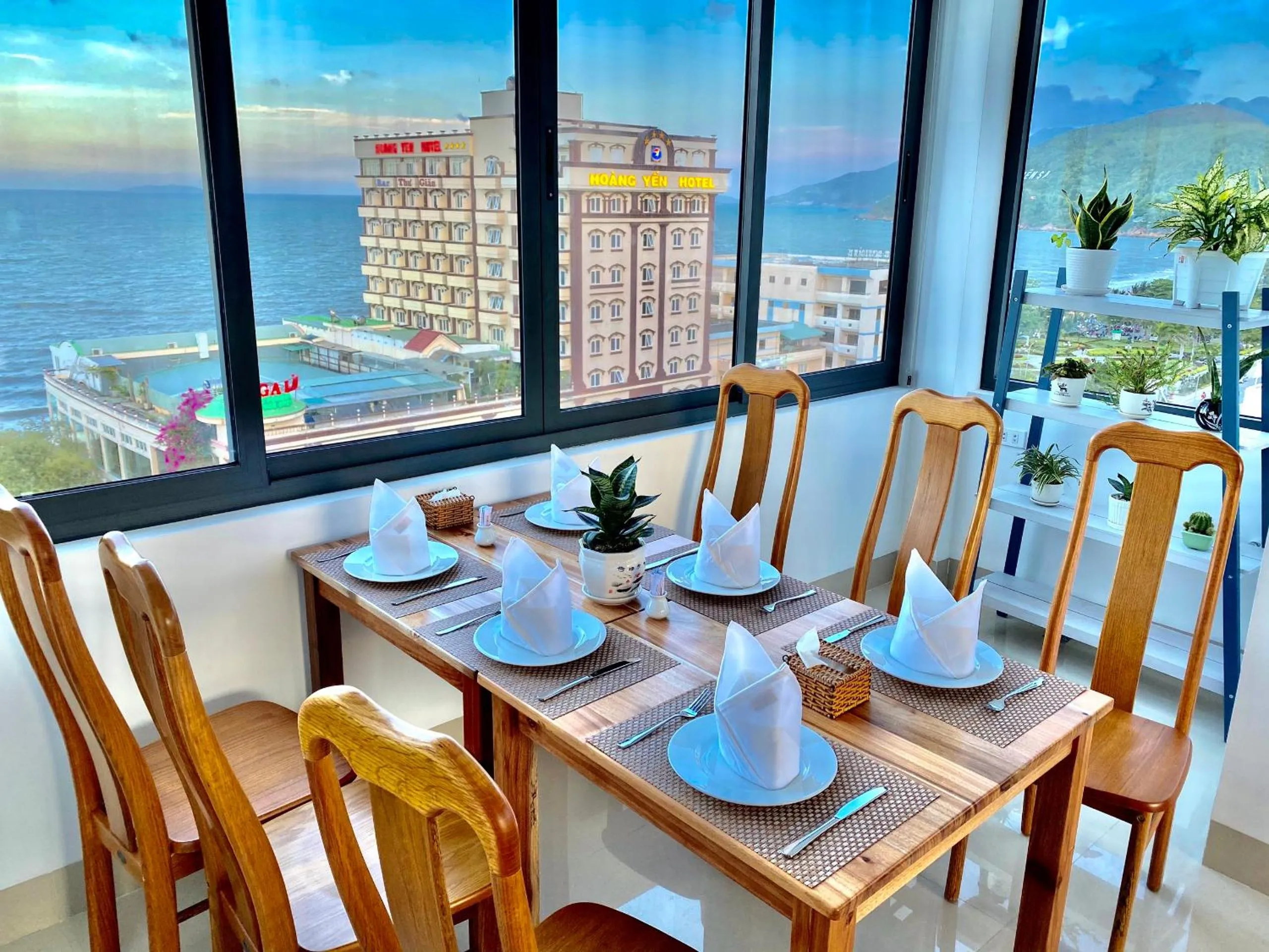 Restaurant/places to eat in Ocean View Quy Nhon Hotel