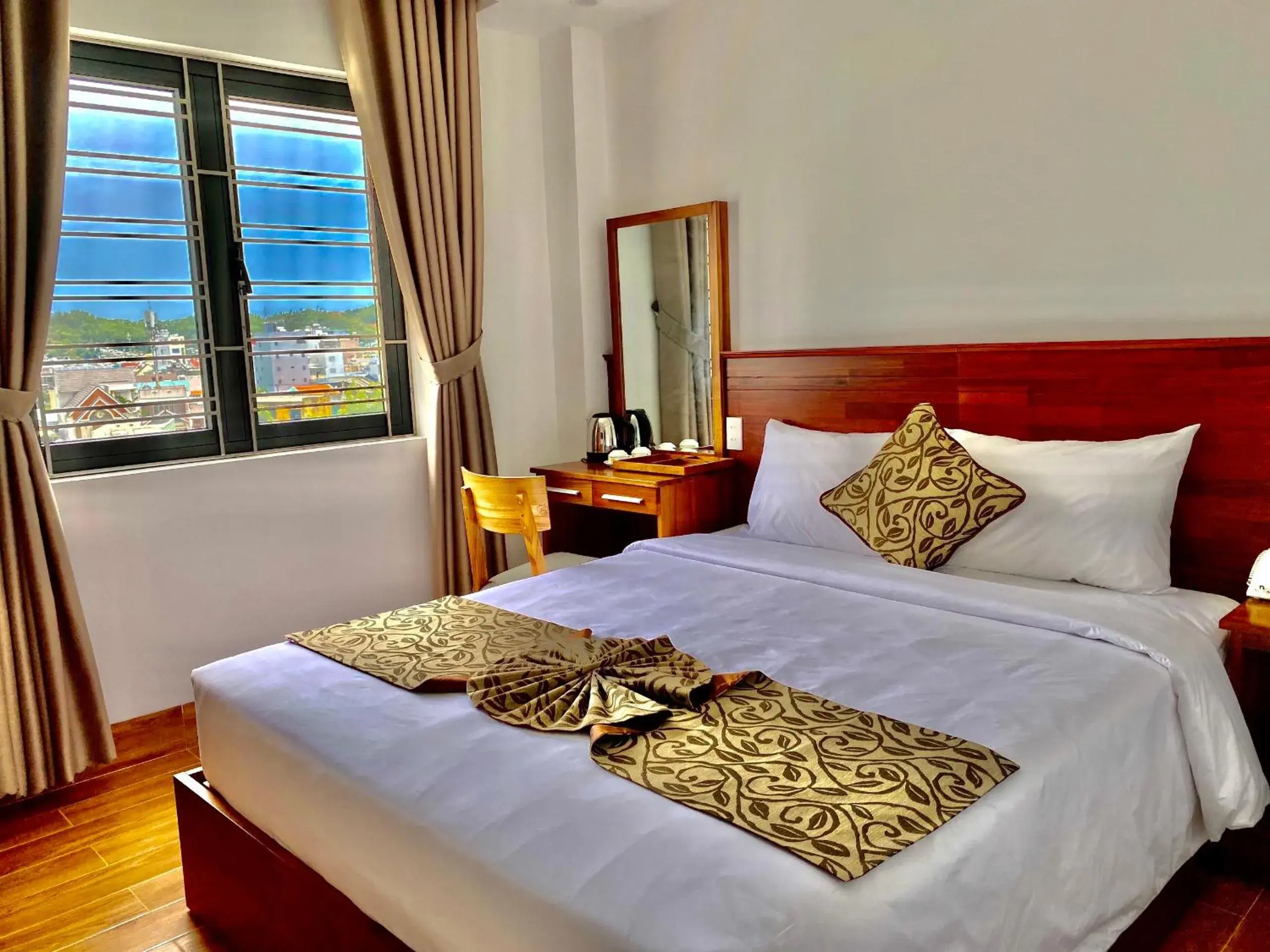 Standard Double Room in Ocean View Quy Nhon Hotel Standard Double Room in Ocean View Quy Nhon Hotel