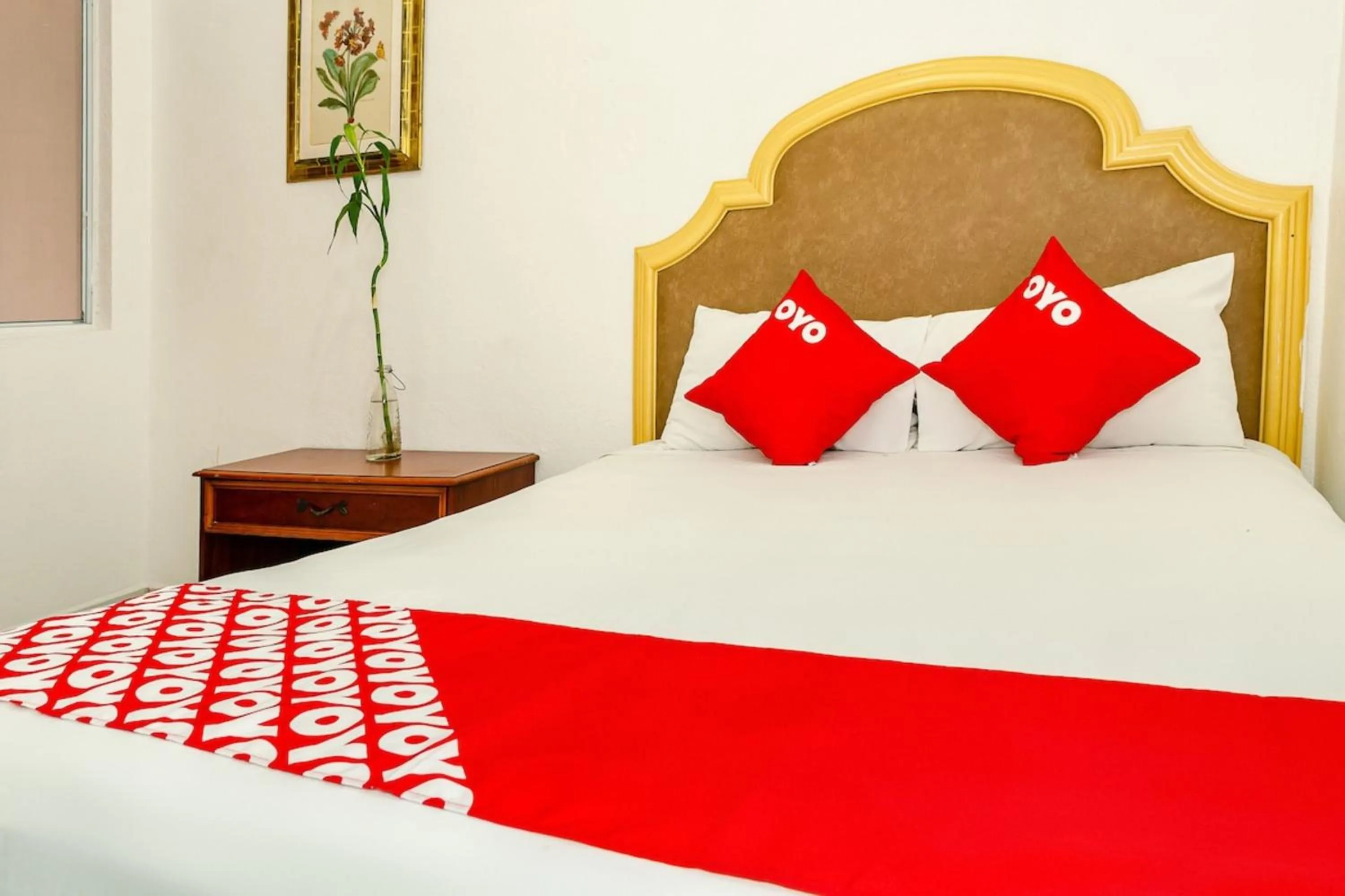 Bedroom, Bed in OYO Hotel Cabo Del Sur, Cabo San Lucas