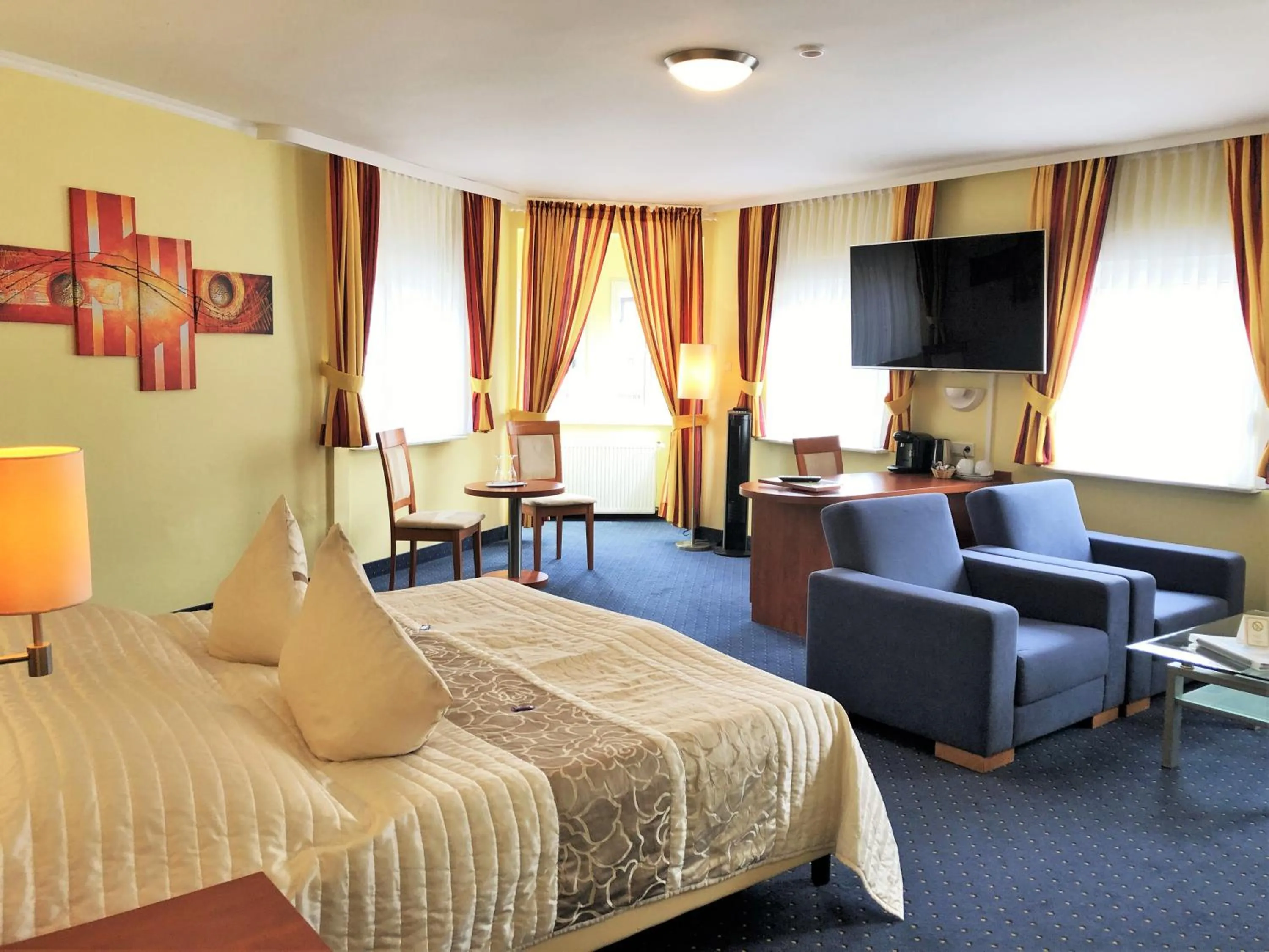 TV and multimedia, Bed in Park Hotel Rüdesheim