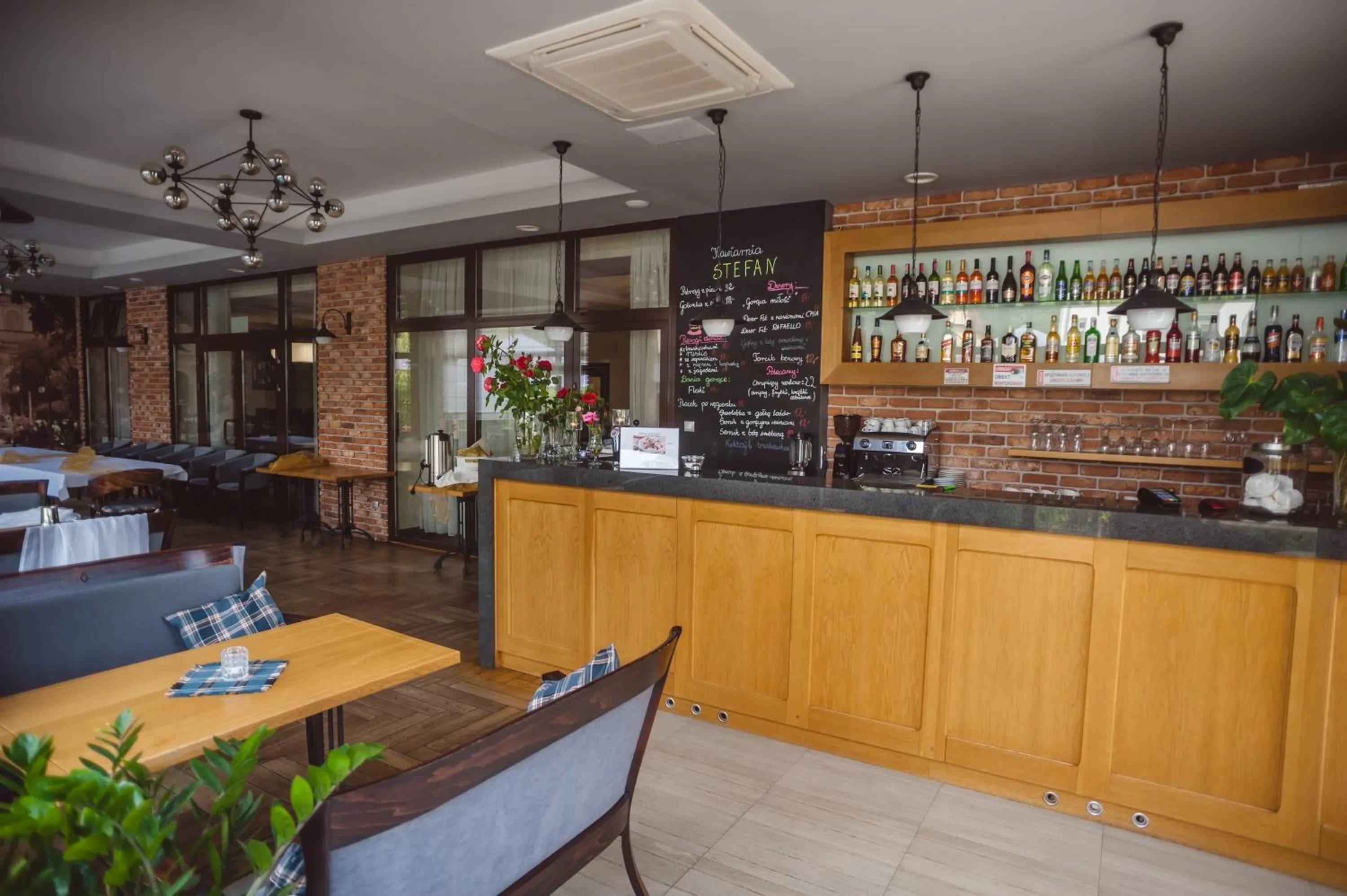 Restaurant/places to eat in Sanatorium Stefan