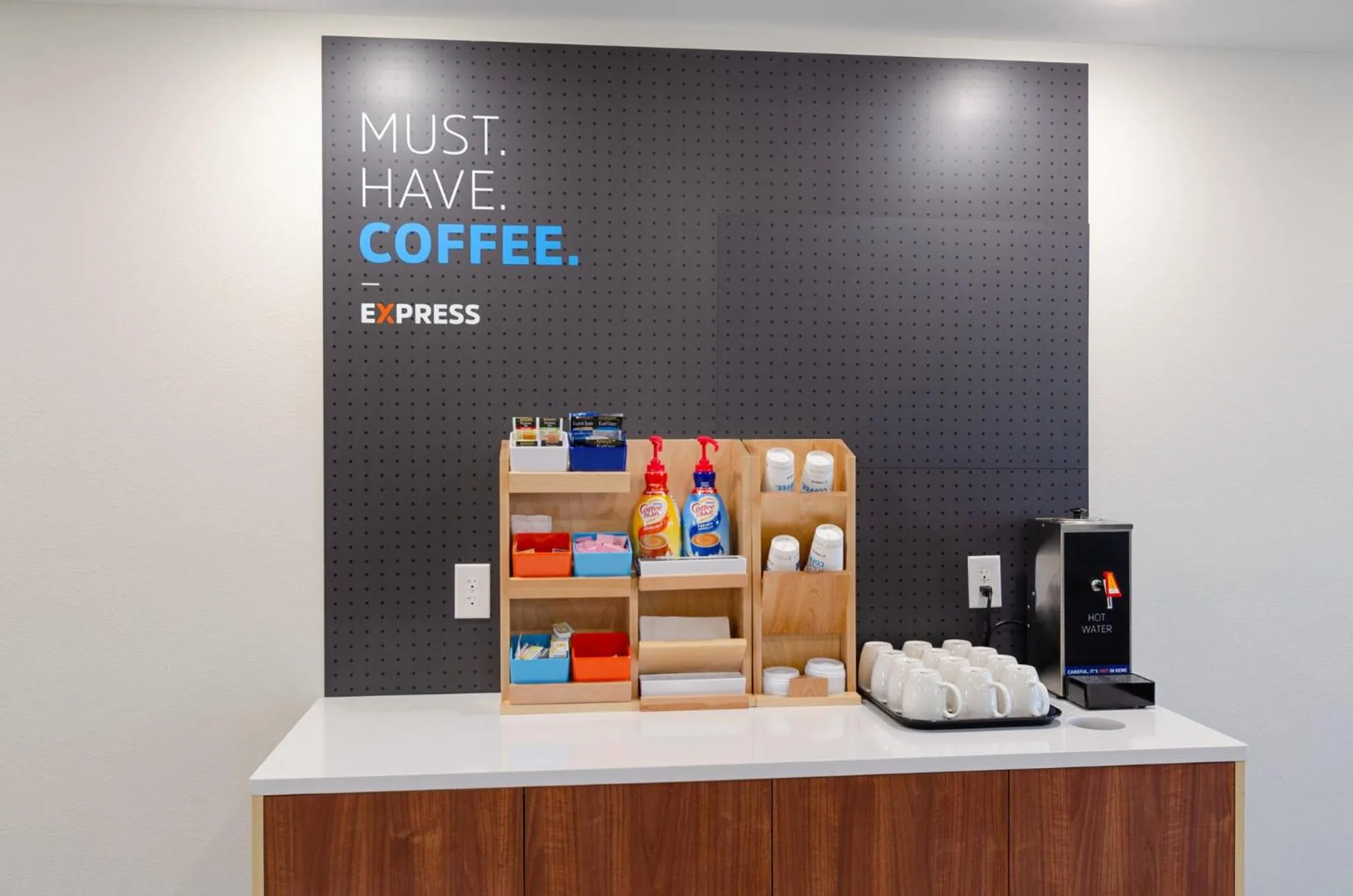 Breakfast in Holiday Inn Express & Suites - Abingdon by IHG