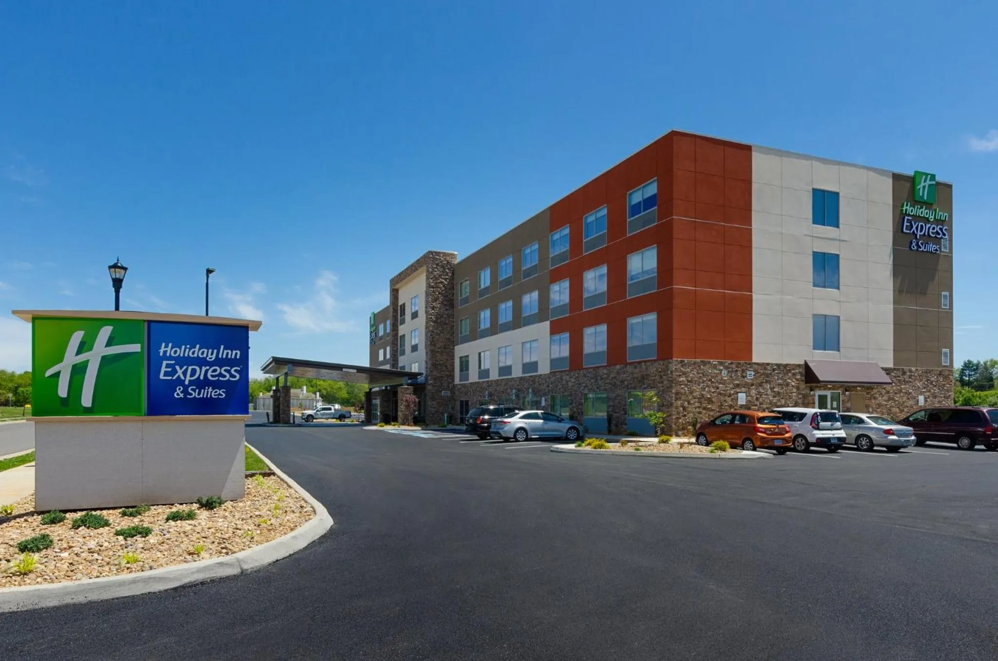 Property building in Holiday Inn Express & Suites - Abingdon by IHG