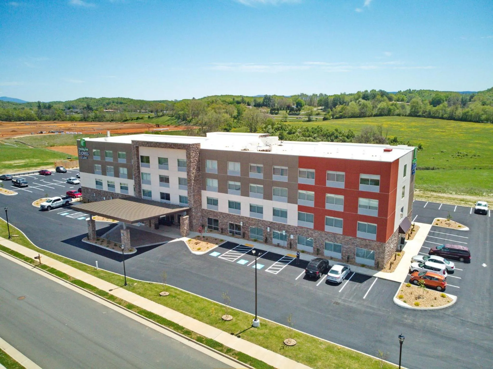 Property building in Holiday Inn Express & Suites - Abingdon by IHG