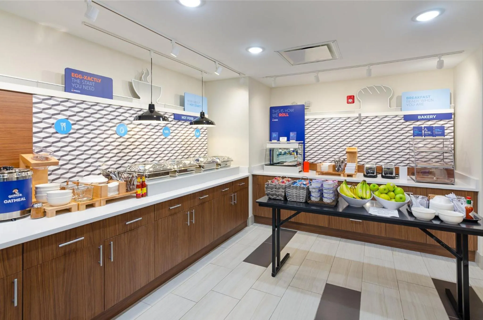 Breakfast in Holiday Inn Express & Suites - Abingdon by IHG