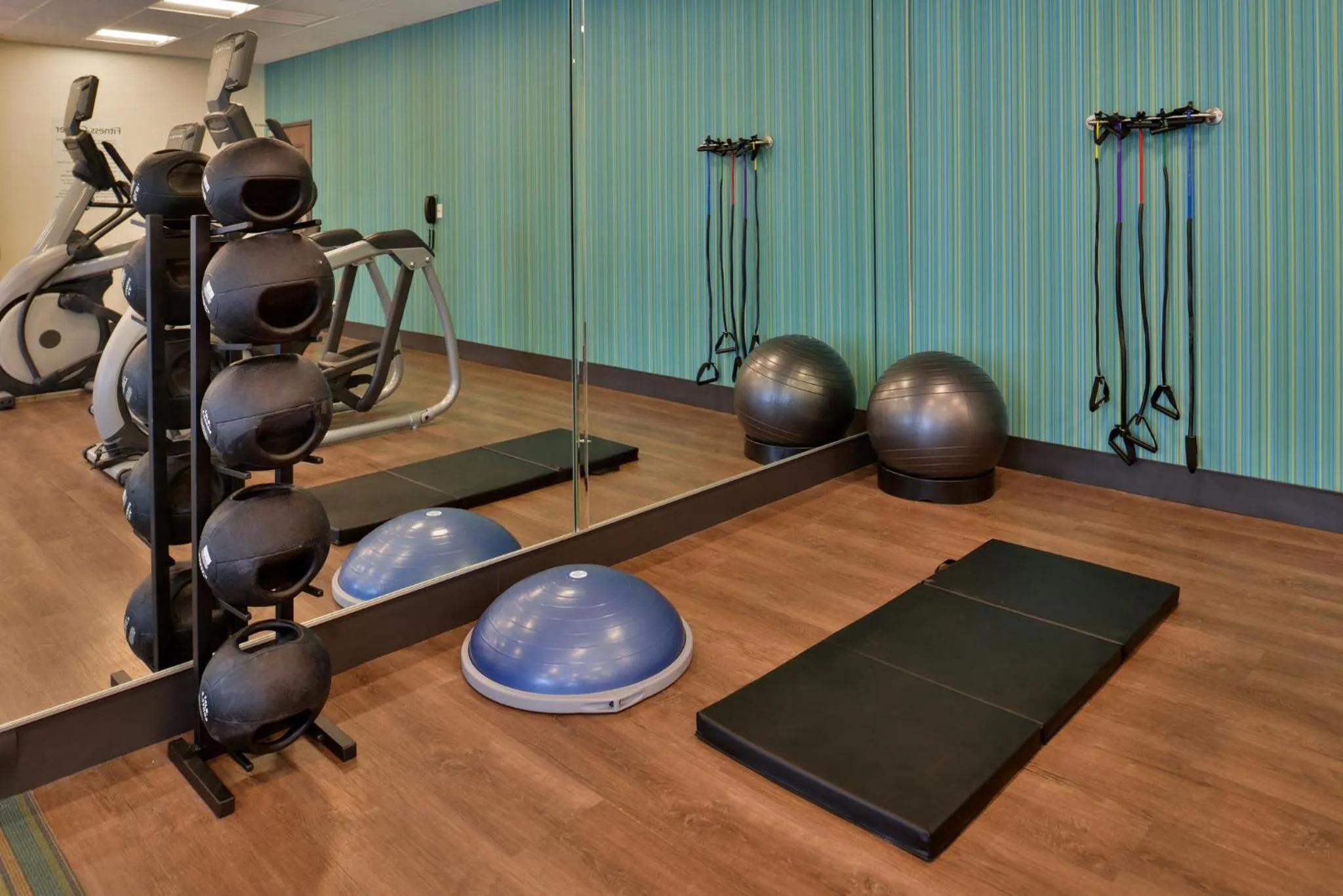 Fitness centre/facilities in Holiday Inn Express & Suites - Wildwood - The Villages by IHG