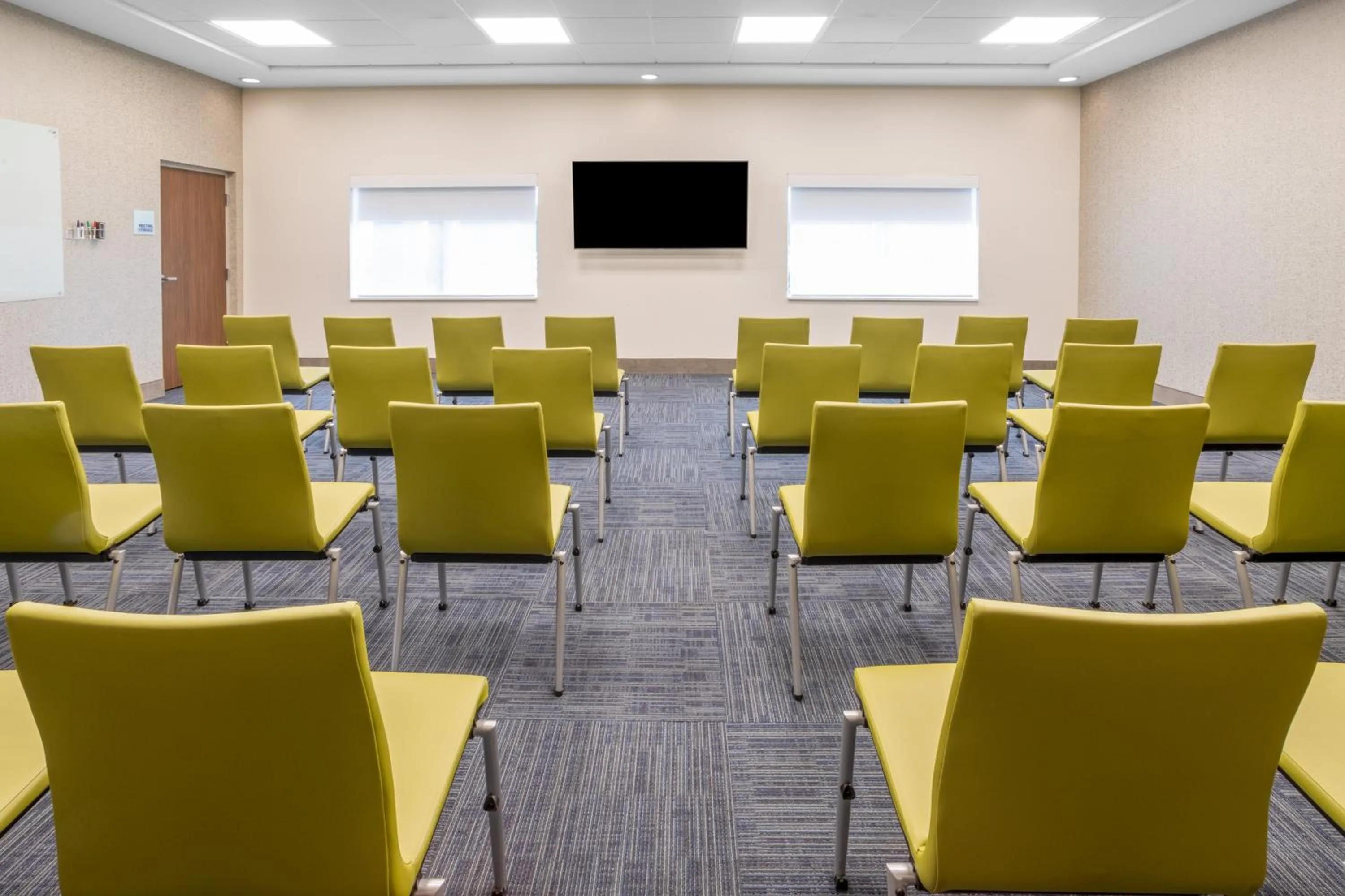 Meeting/conference room in Holiday Inn Express & Suites - Wildwood - The Villages by IHG