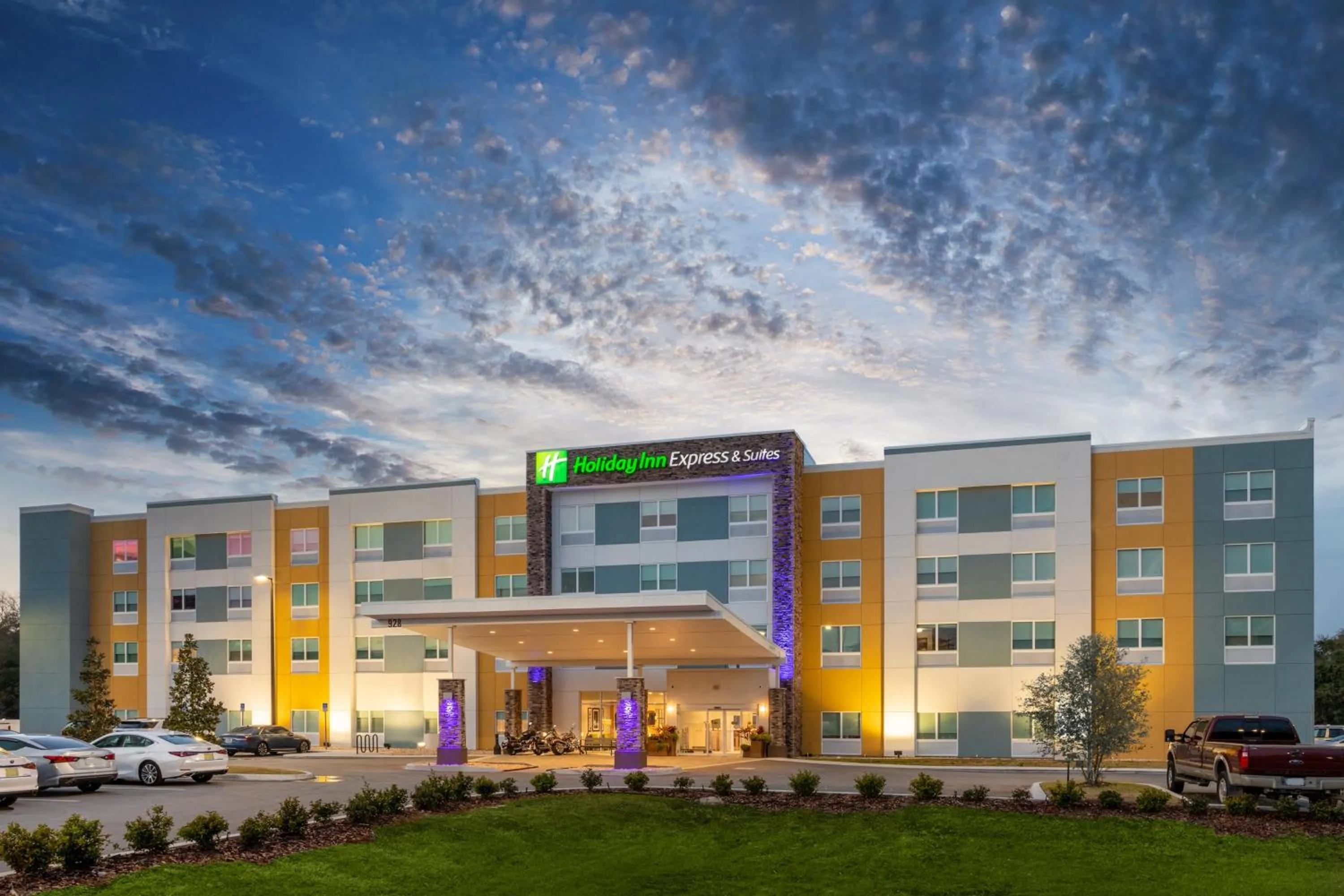 Property building in Holiday Inn Express & Suites - Wildwood - The Villages by IHG