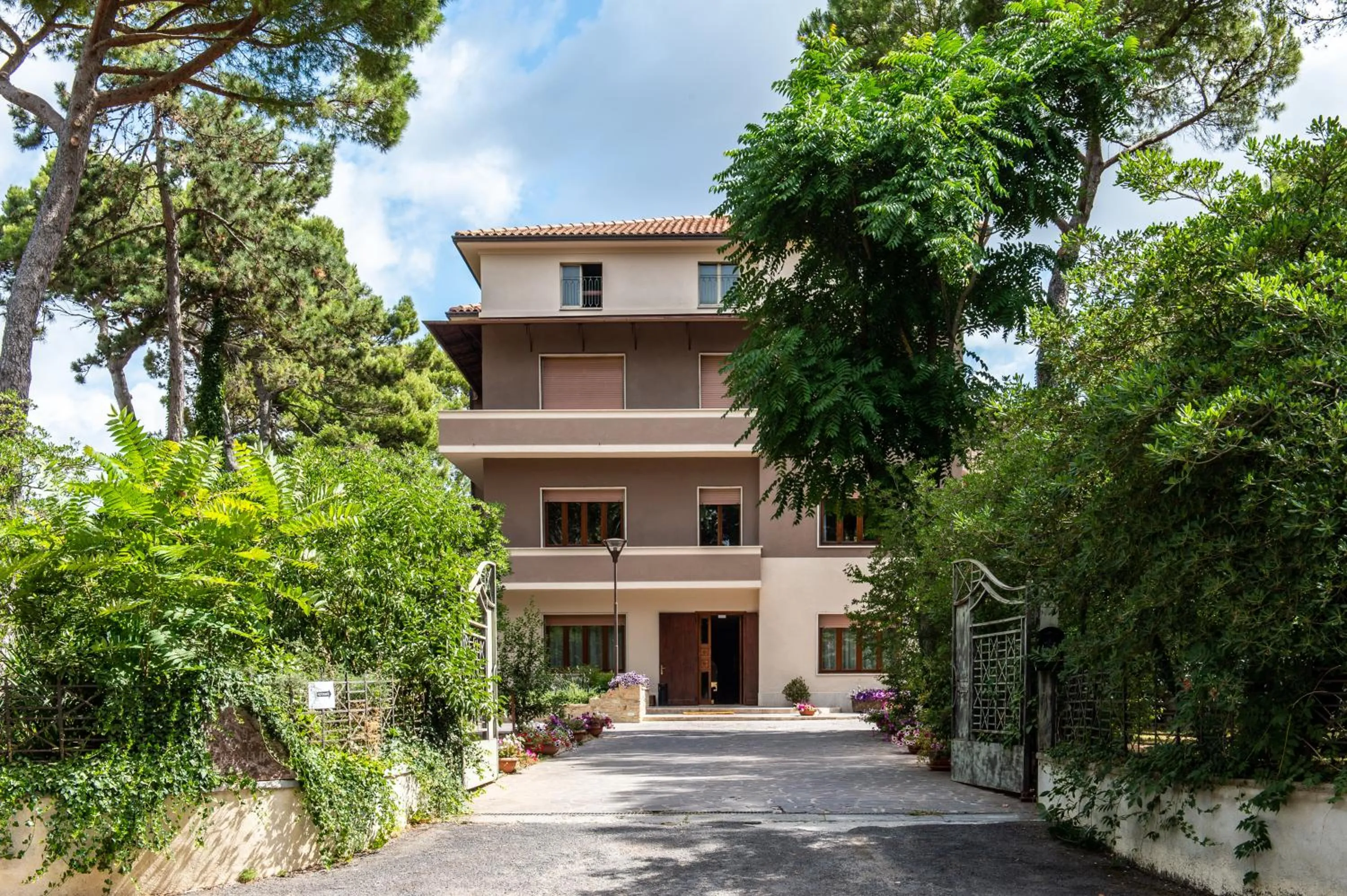 Property building in Hotel Villa dei Pini