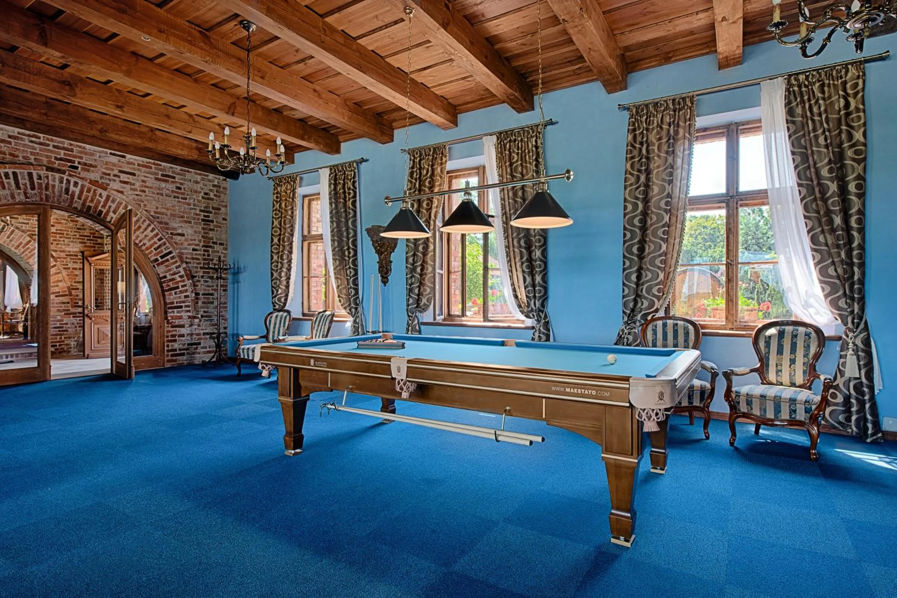 Billiard in Żabi Dwór - HOTEL - RESTAURACJA - SPA