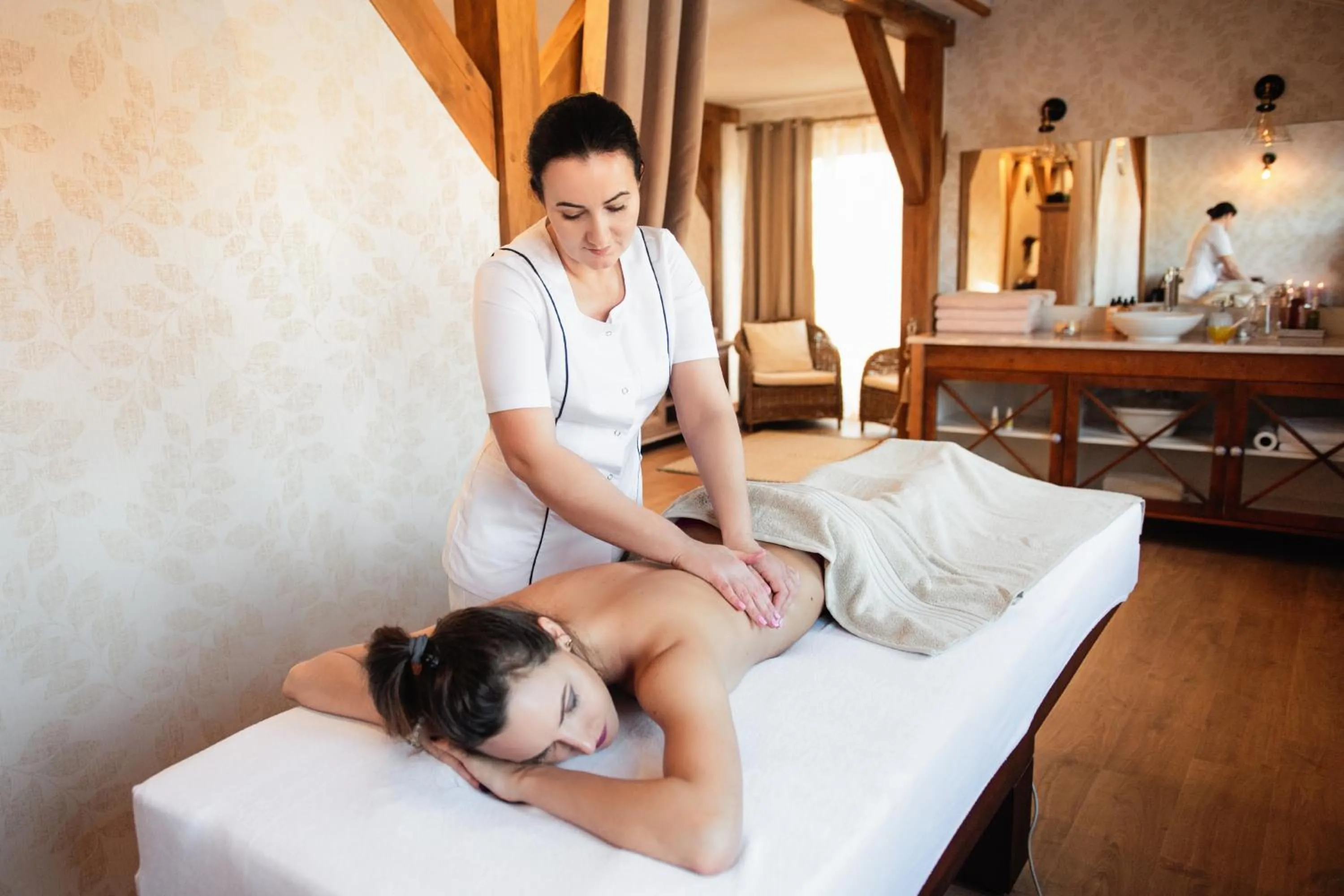Massage in Żabi Dwór - HOTEL - RESTAURACJA - SPA