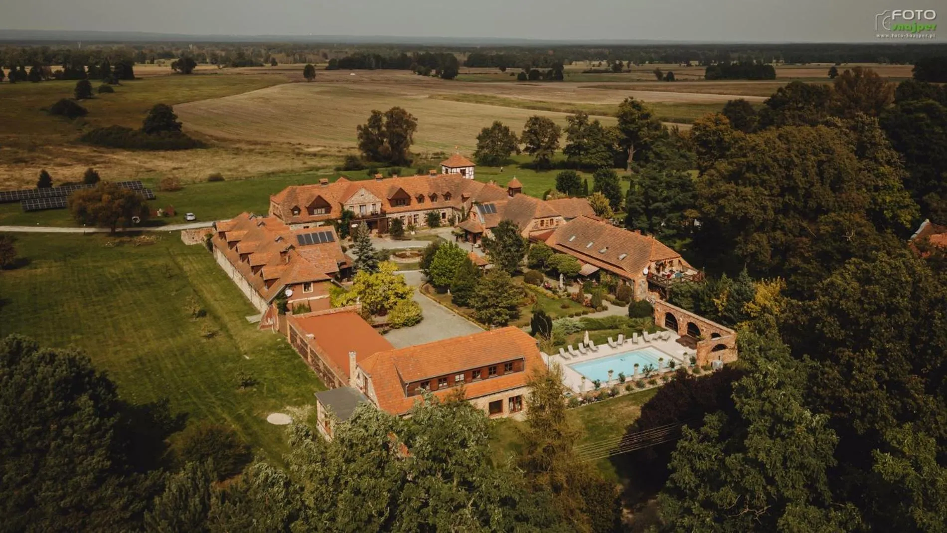 Bird's eye view in Żabi Dwór - HOTEL - RESTAURACJA - SPA
