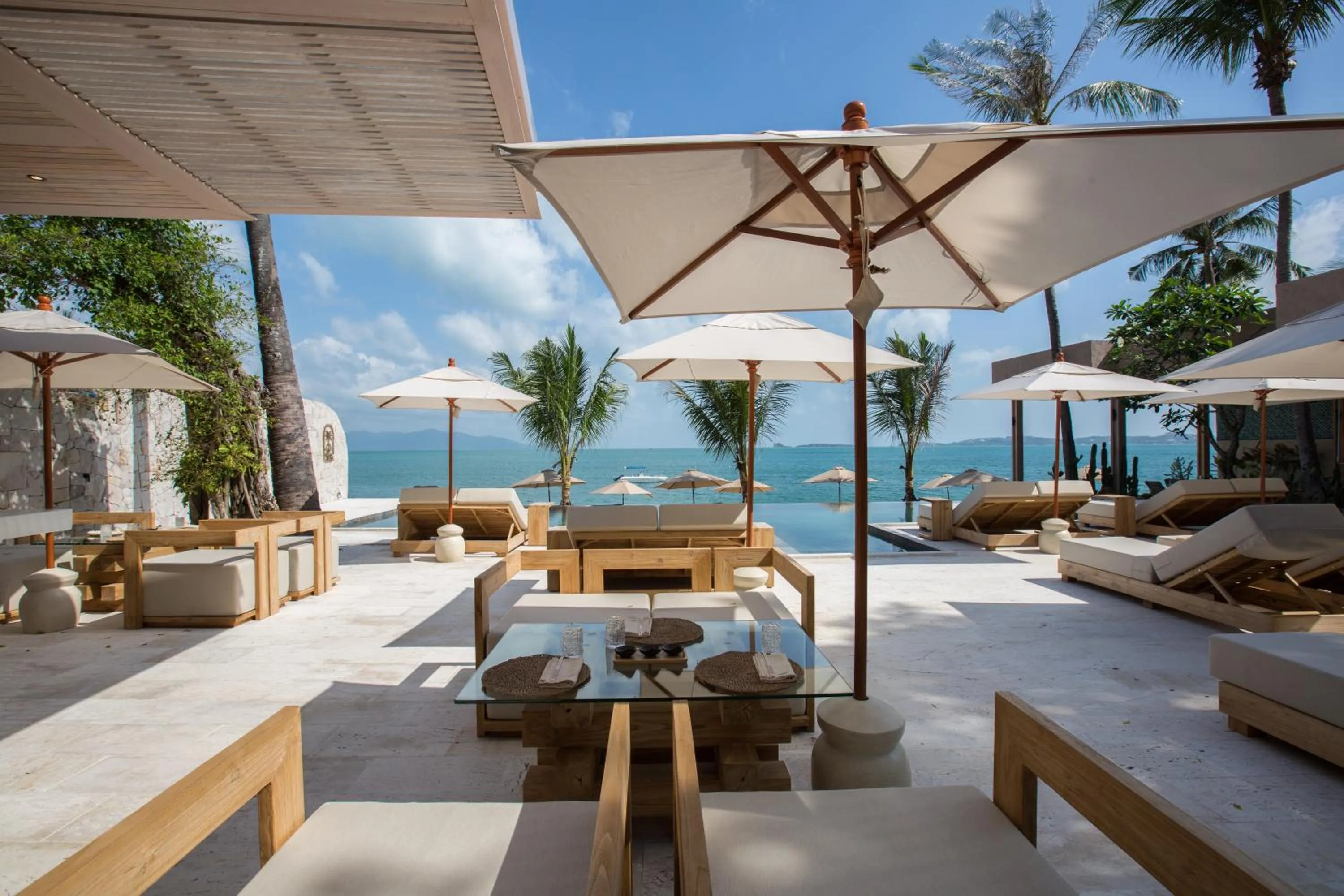 Lounge or bar in Cielo Boutique Hotel & Spa Samui