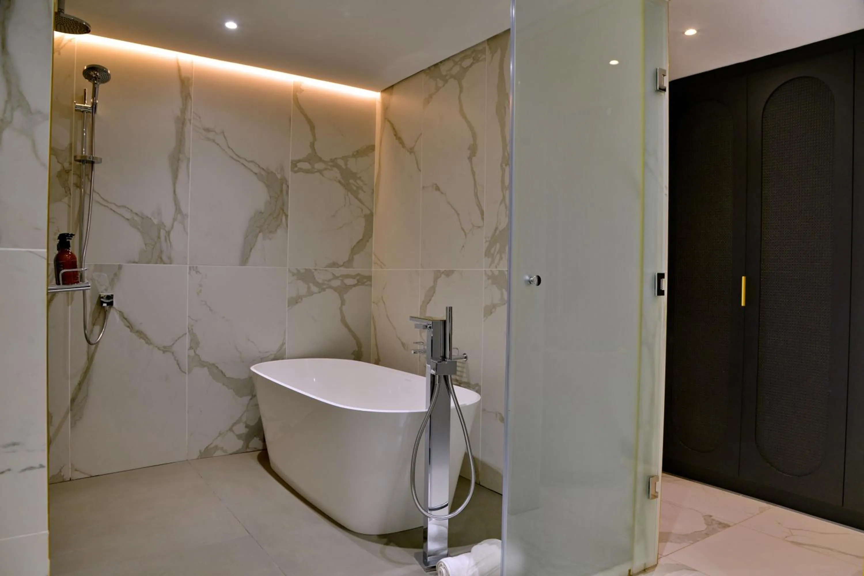 Bathroom in Apogee Boutique Hotel & Spa