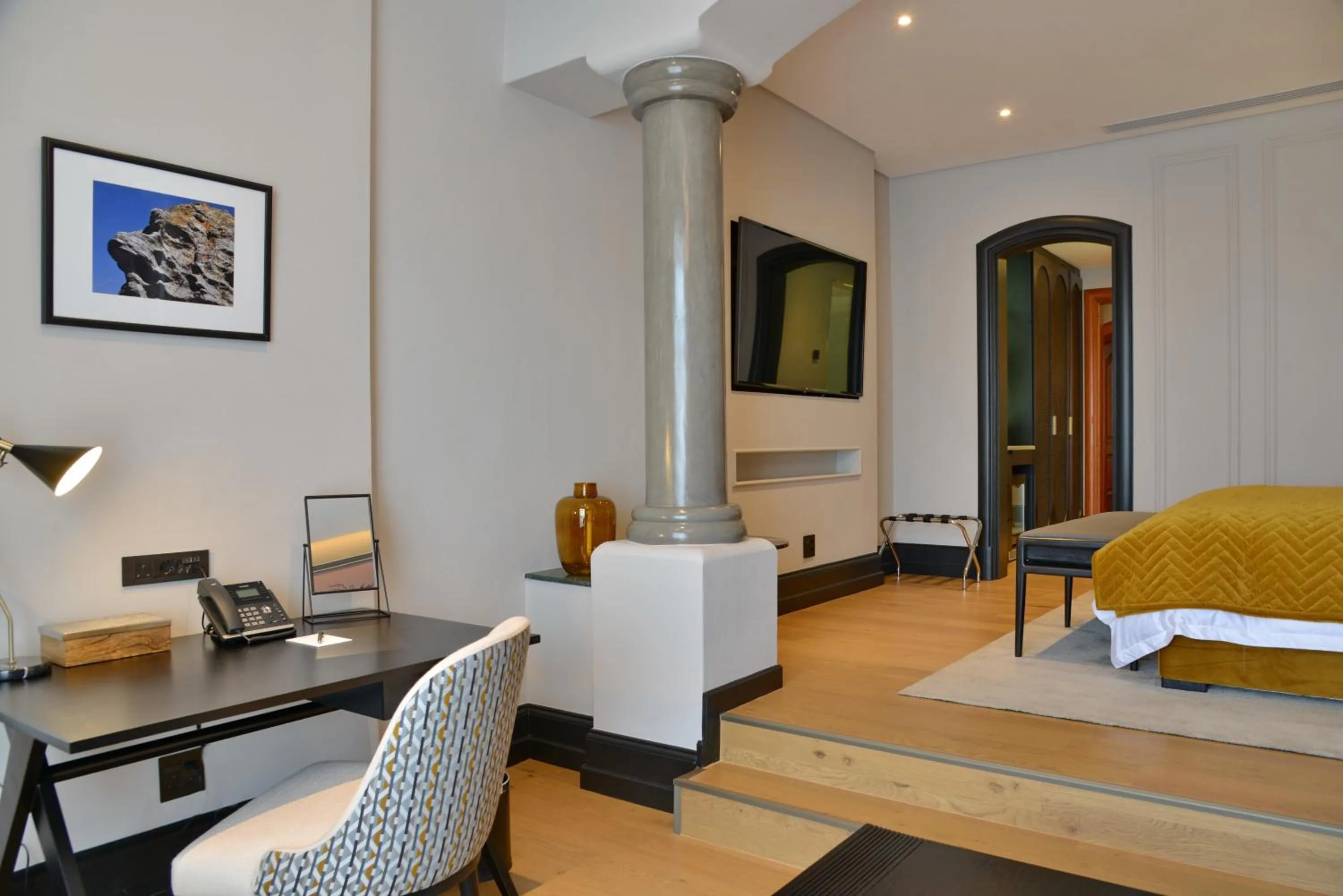 Seating area, Bed in Apogee Boutique Hotel & Spa