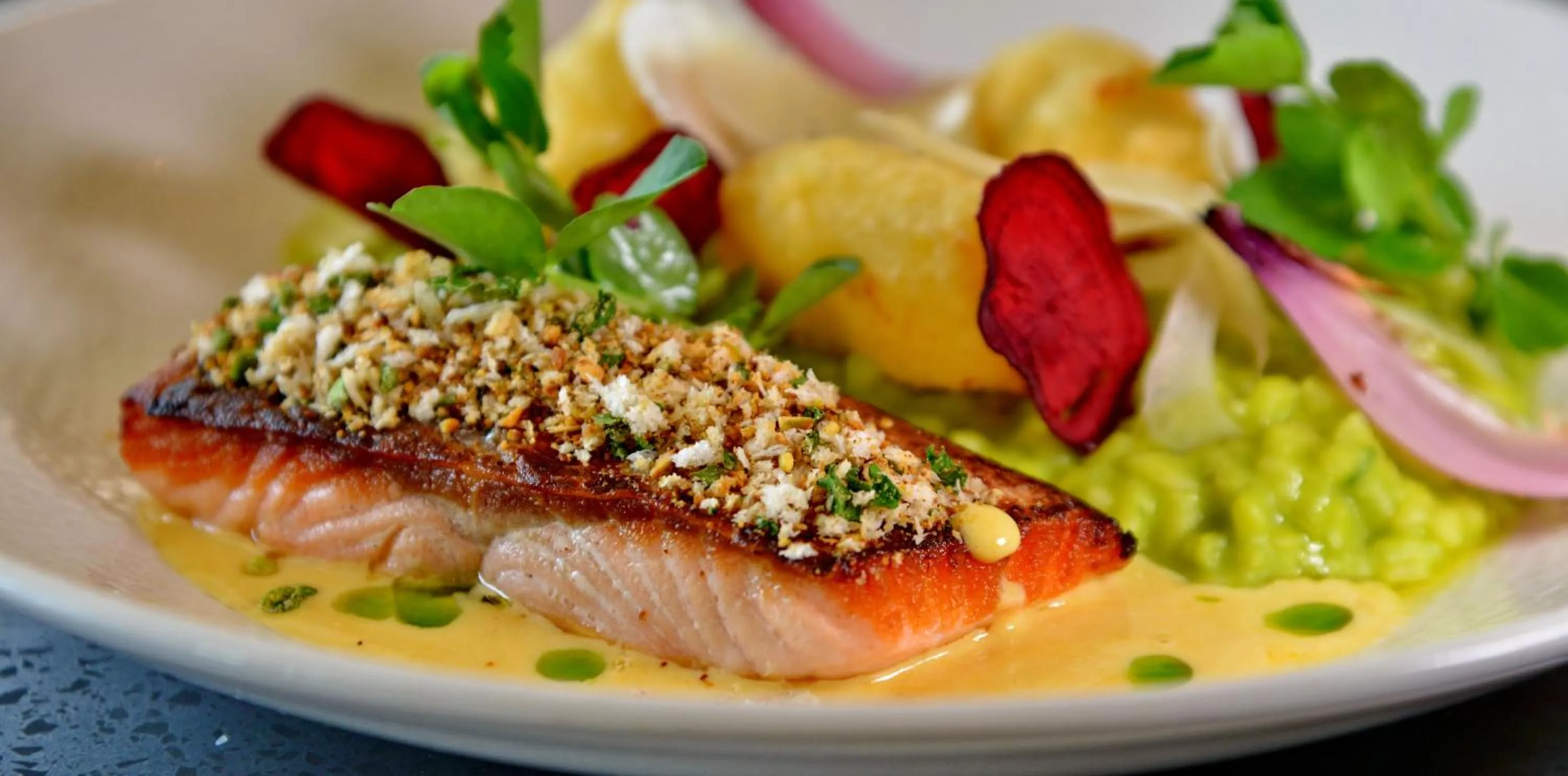 Restaurant/places to eat in Apogee Boutique Hotel & Spa