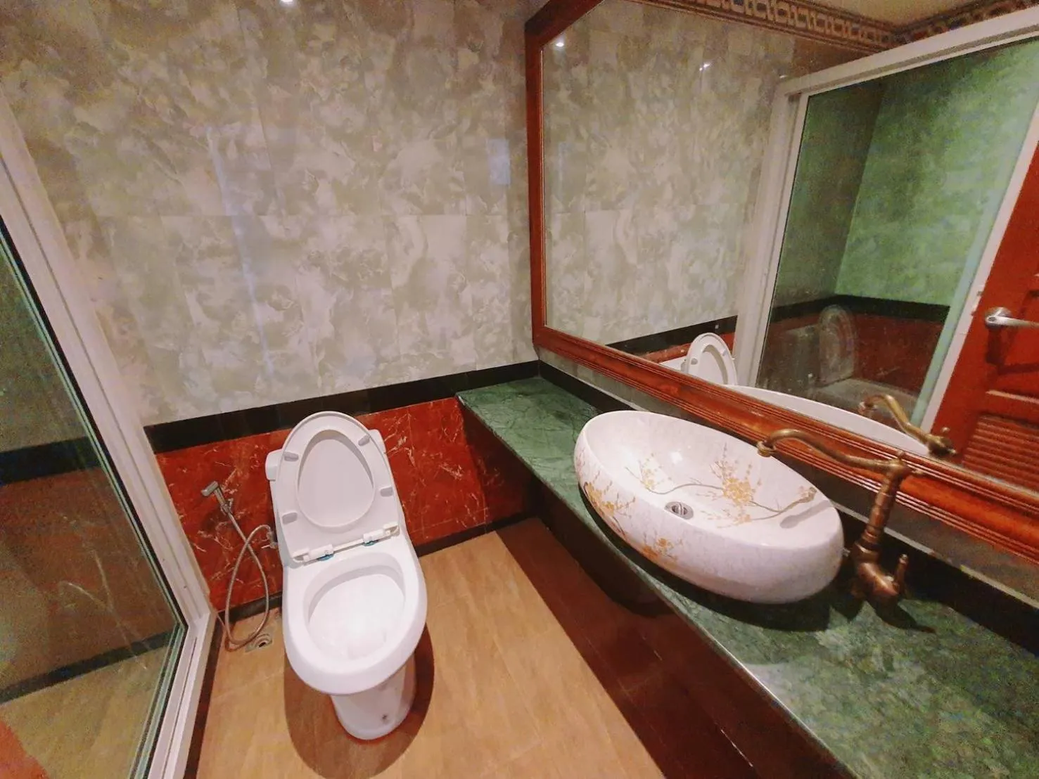 Bathroom in Kasem Island Resort