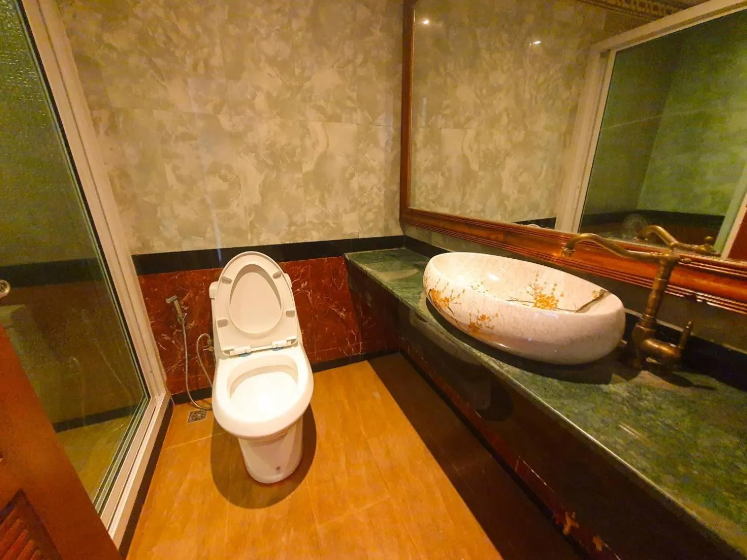 Bathroom in Kasem Island Resort