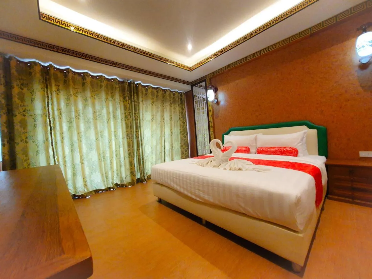 Bed in Kasem Island Resort