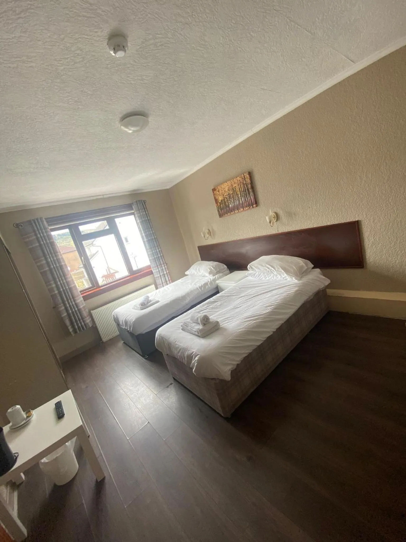 Bedroom, Bed in Lomond Park Hotel