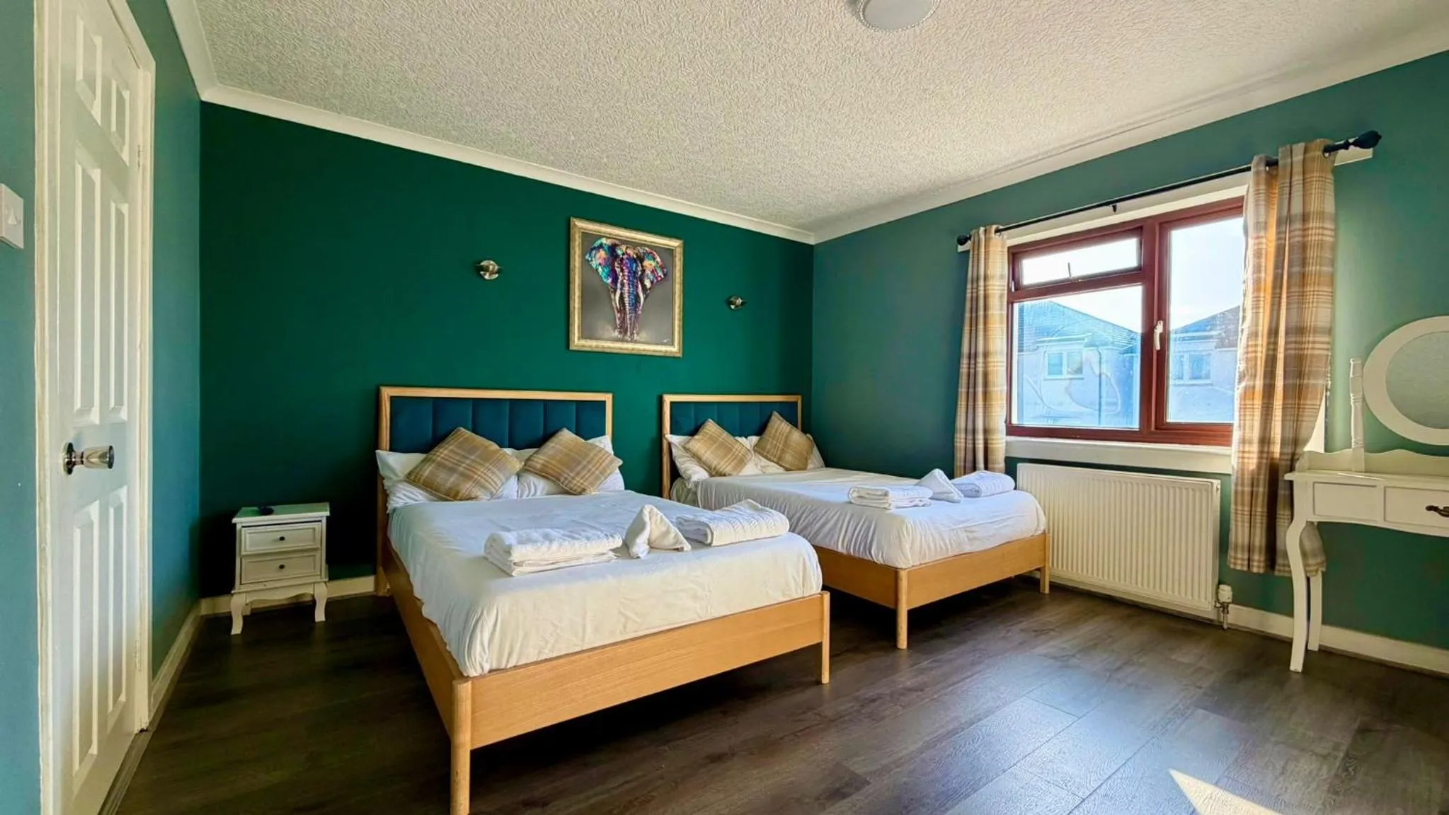 Bed in Lomond Park Hotel