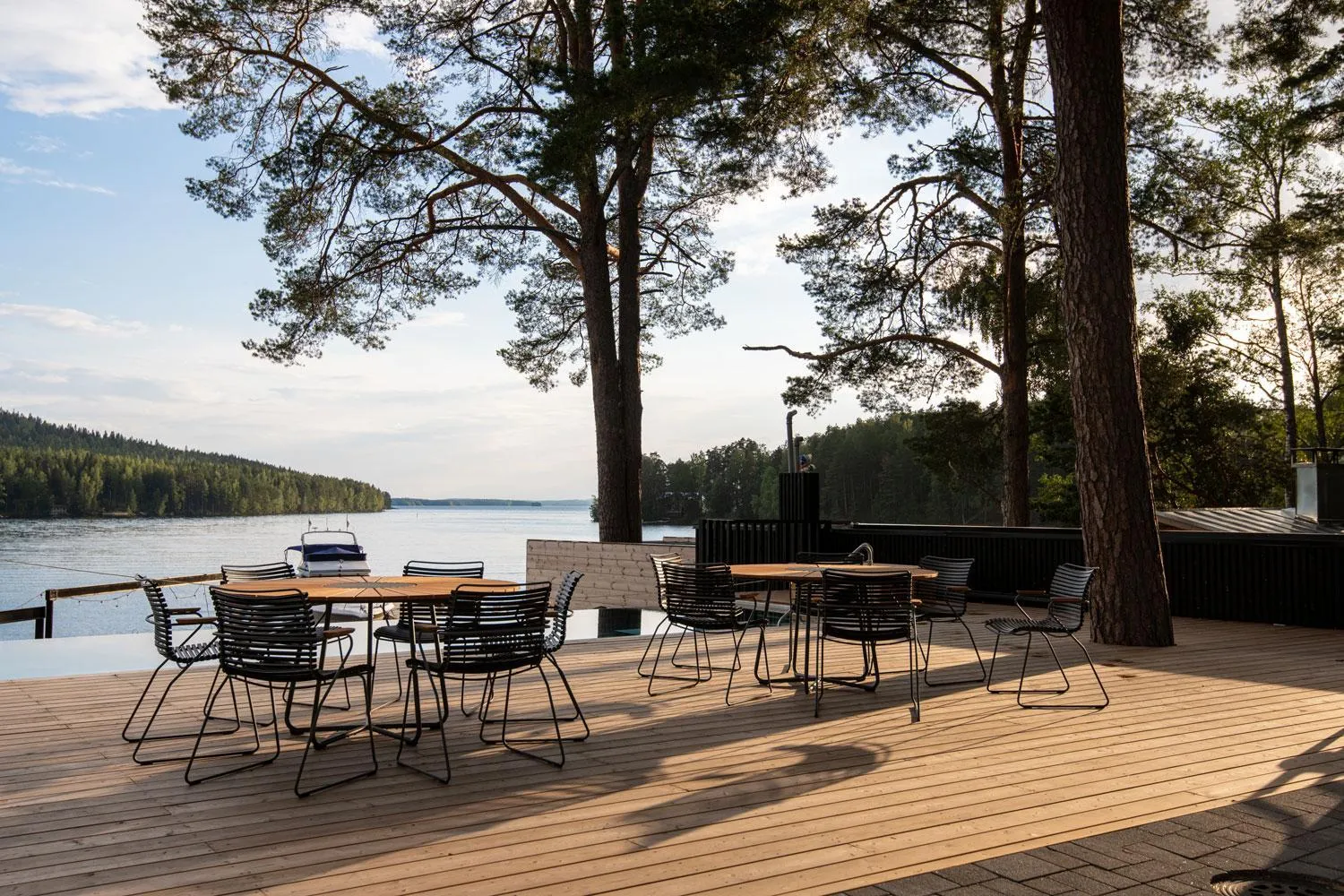 Property building in Ilola Inn