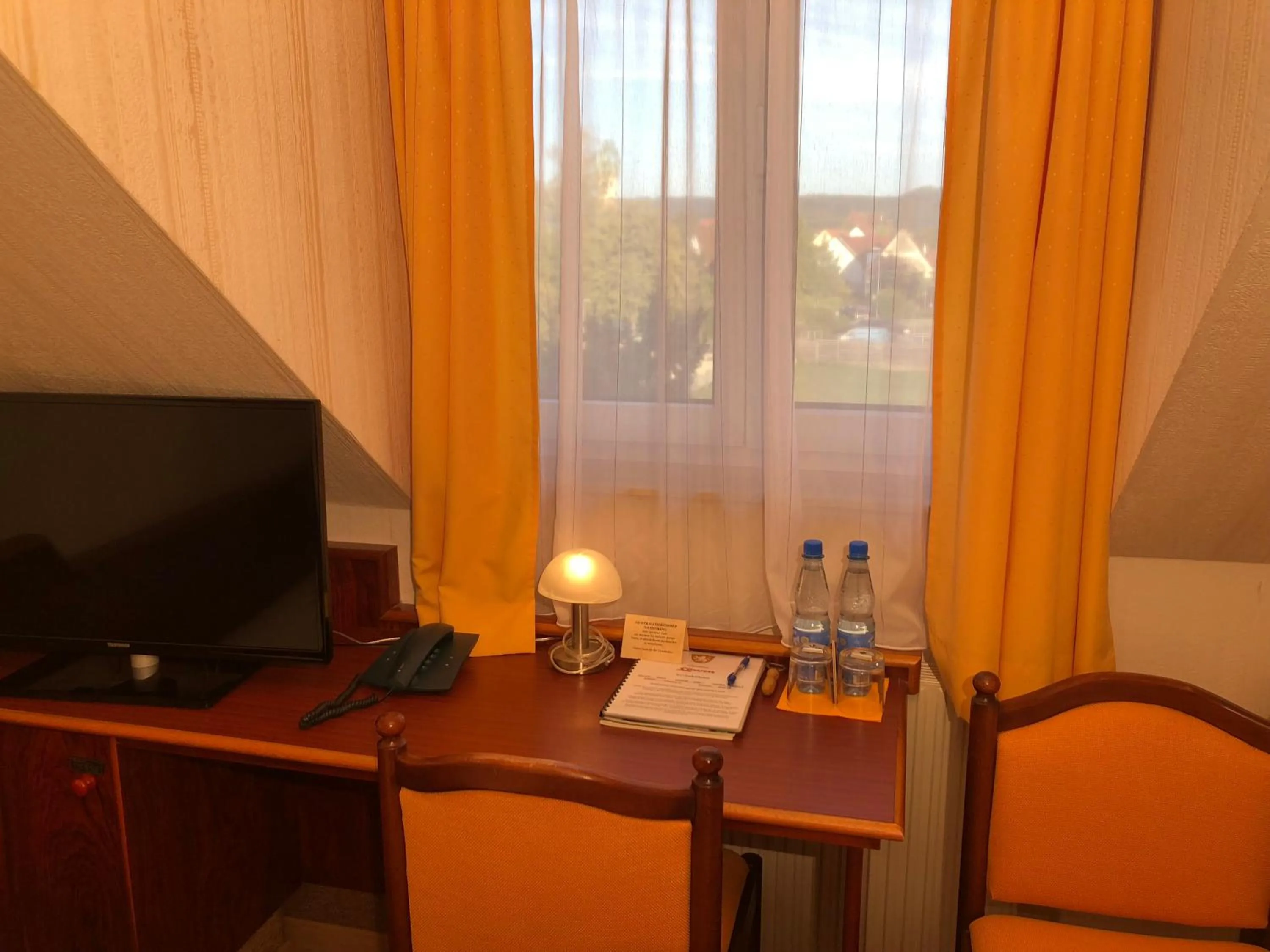 Bedroom in Hotel-Restaurant und Gästehaus Löwen