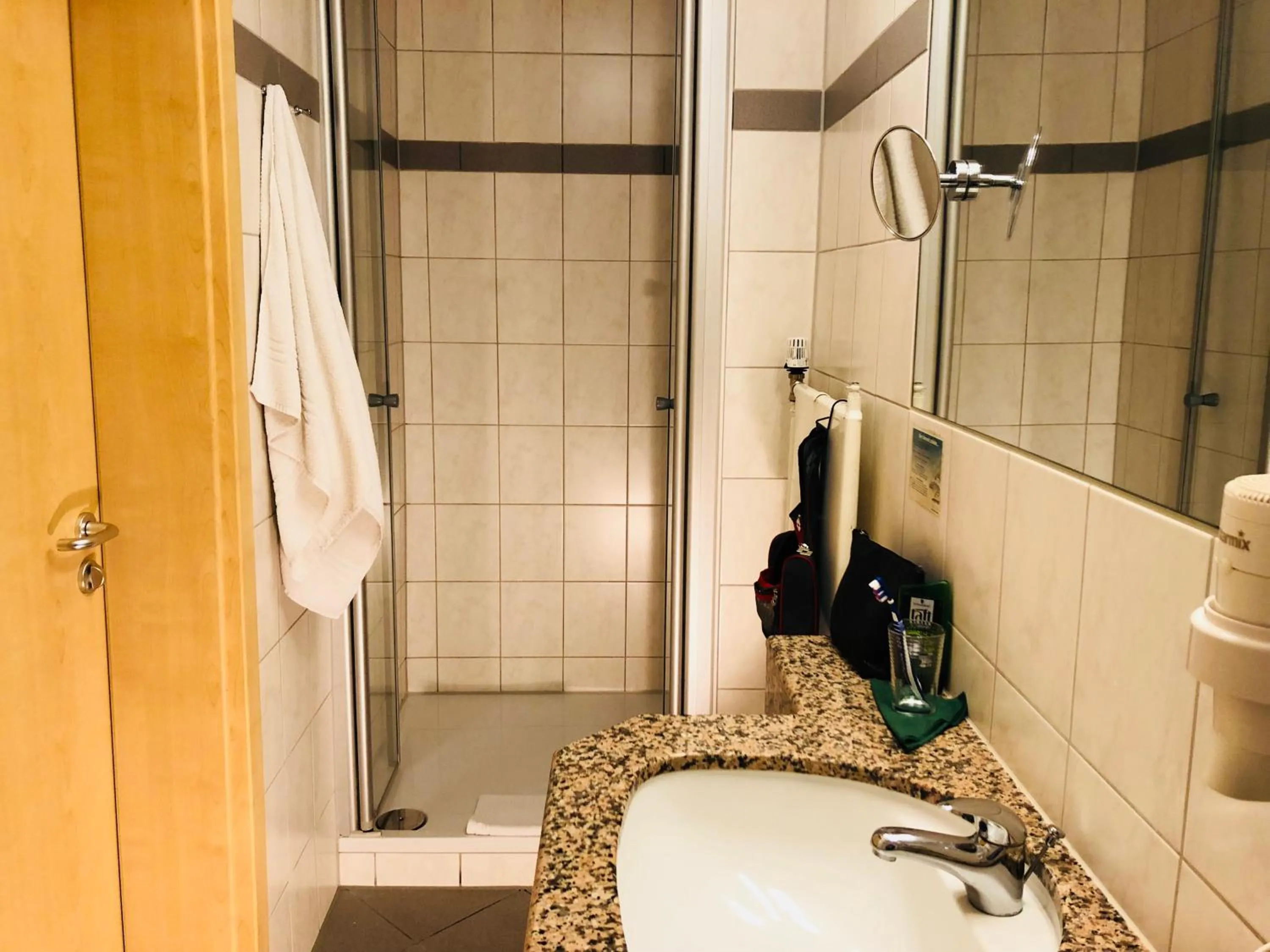 Bathroom in Hotel-Restaurant und Gästehaus Löwen