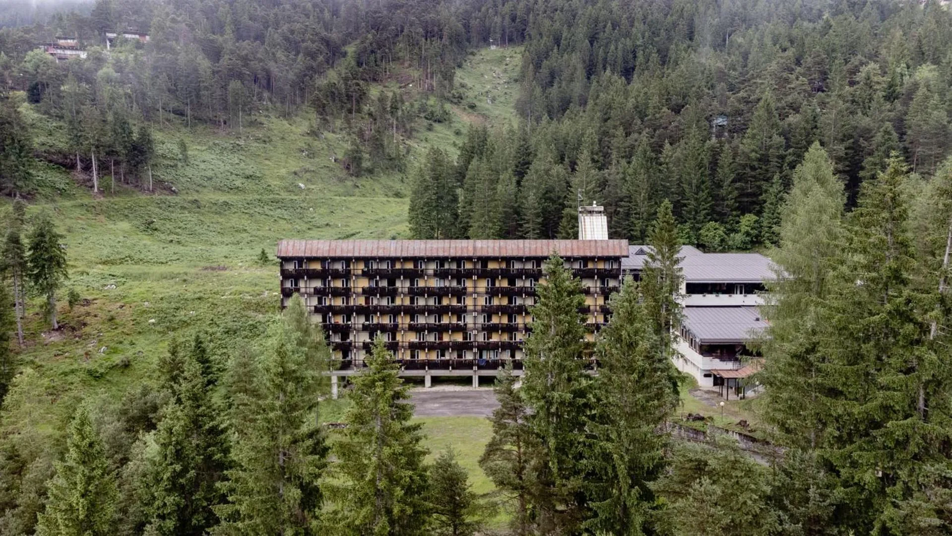 Property building in Hotel Boite