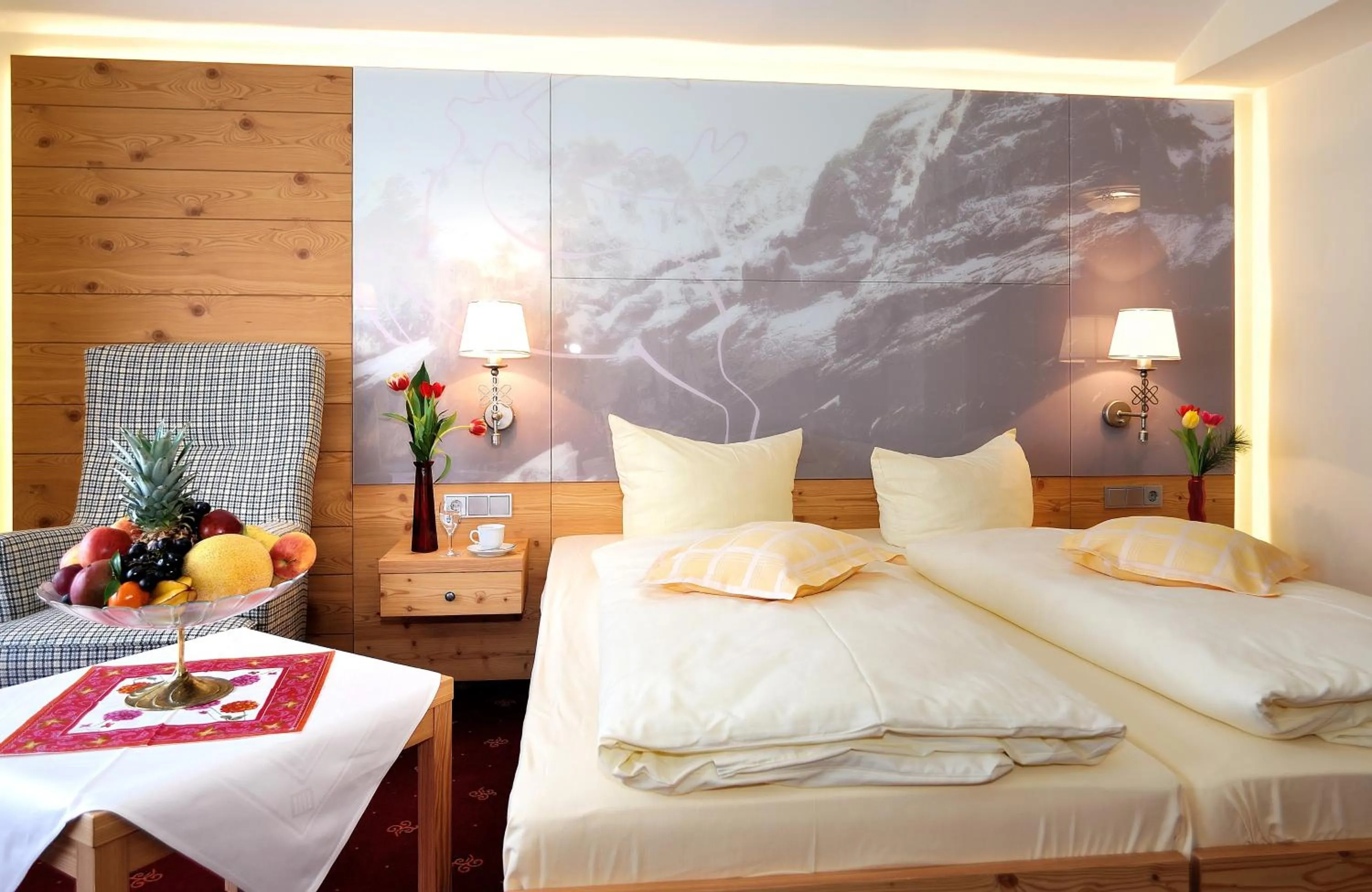 Seating area, Bed in Landhotel Böld Oberammergau