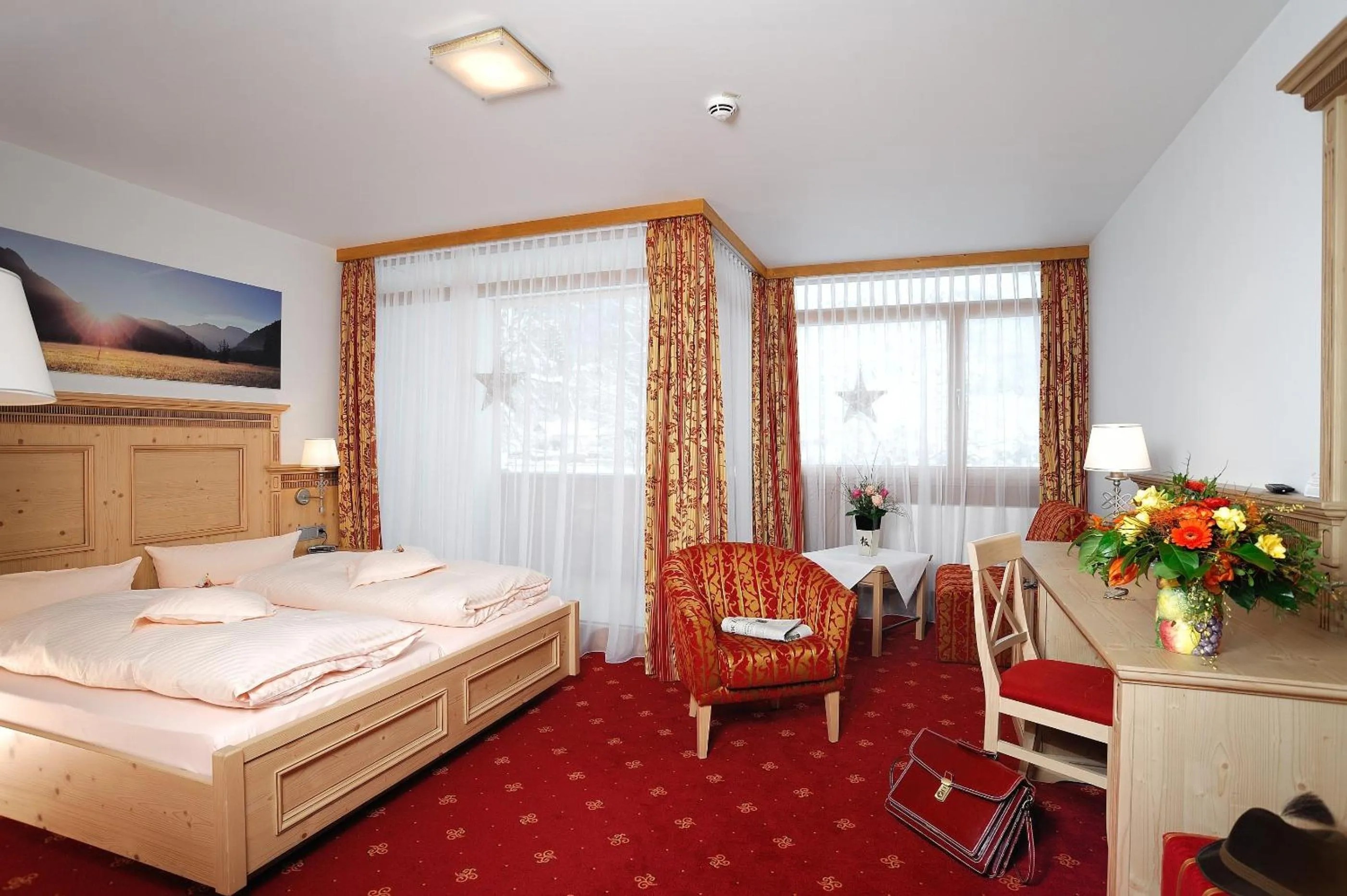 Bathroom, Bed in Landhotel Böld Oberammergau
