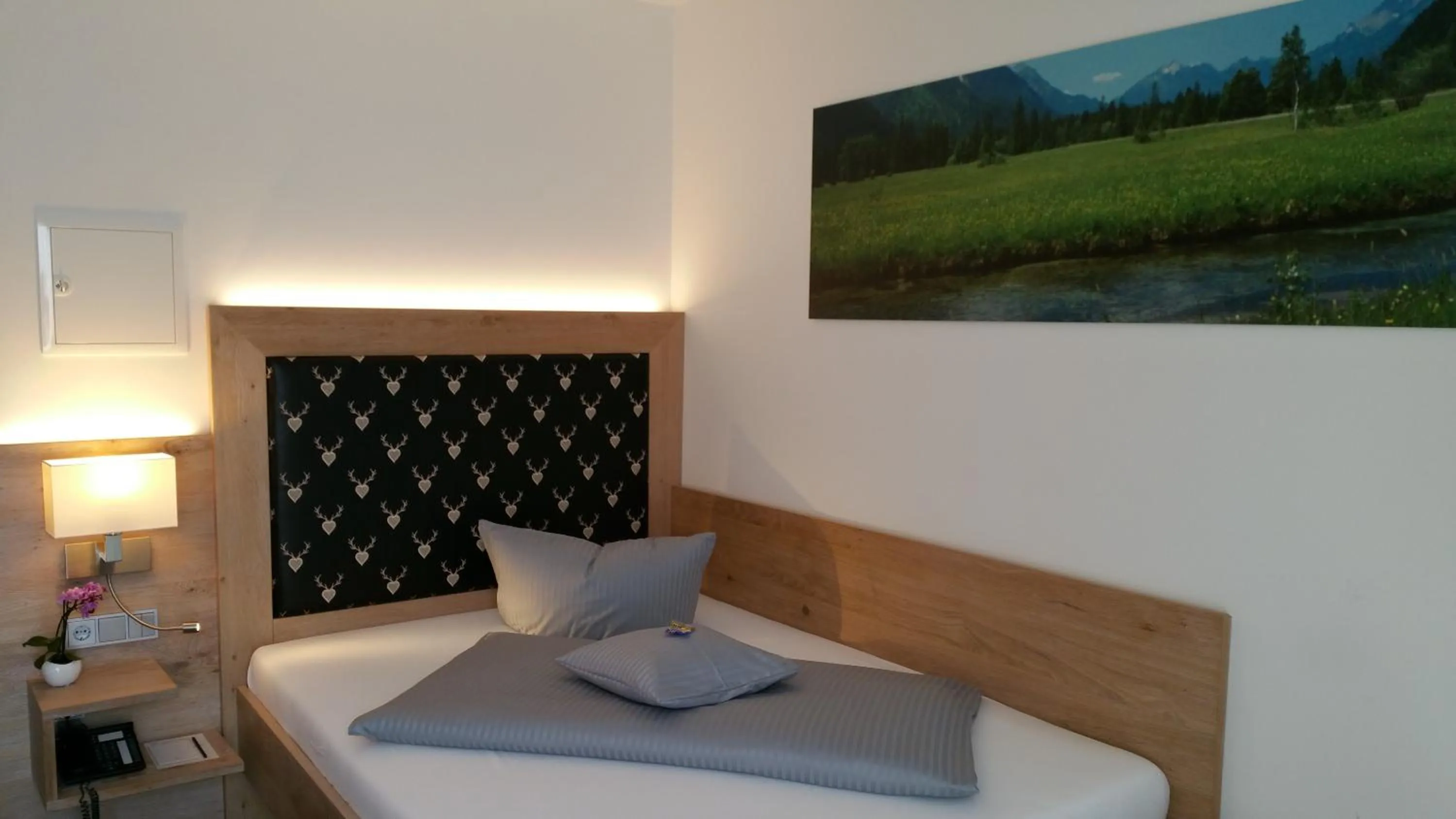 Photo of the whole room, Bed in Landhotel Böld Oberammergau