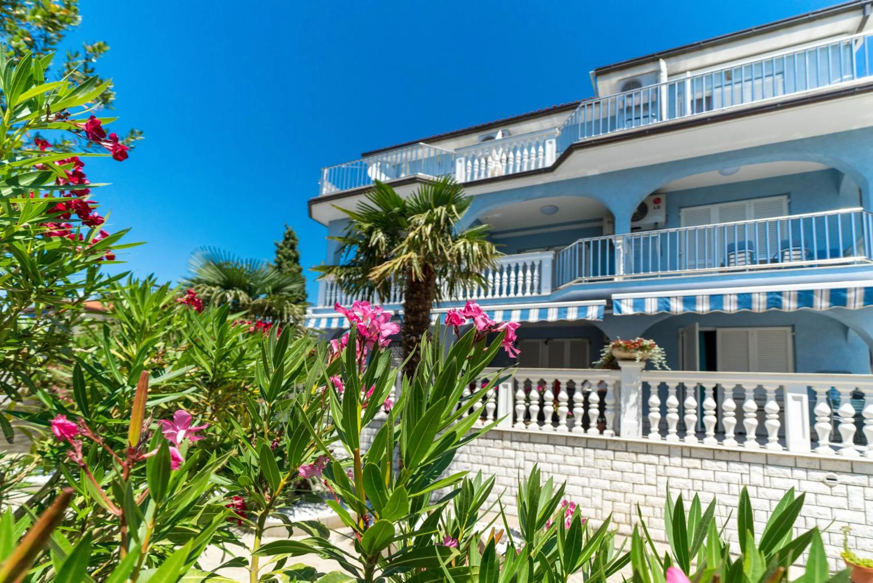 Villa Blue