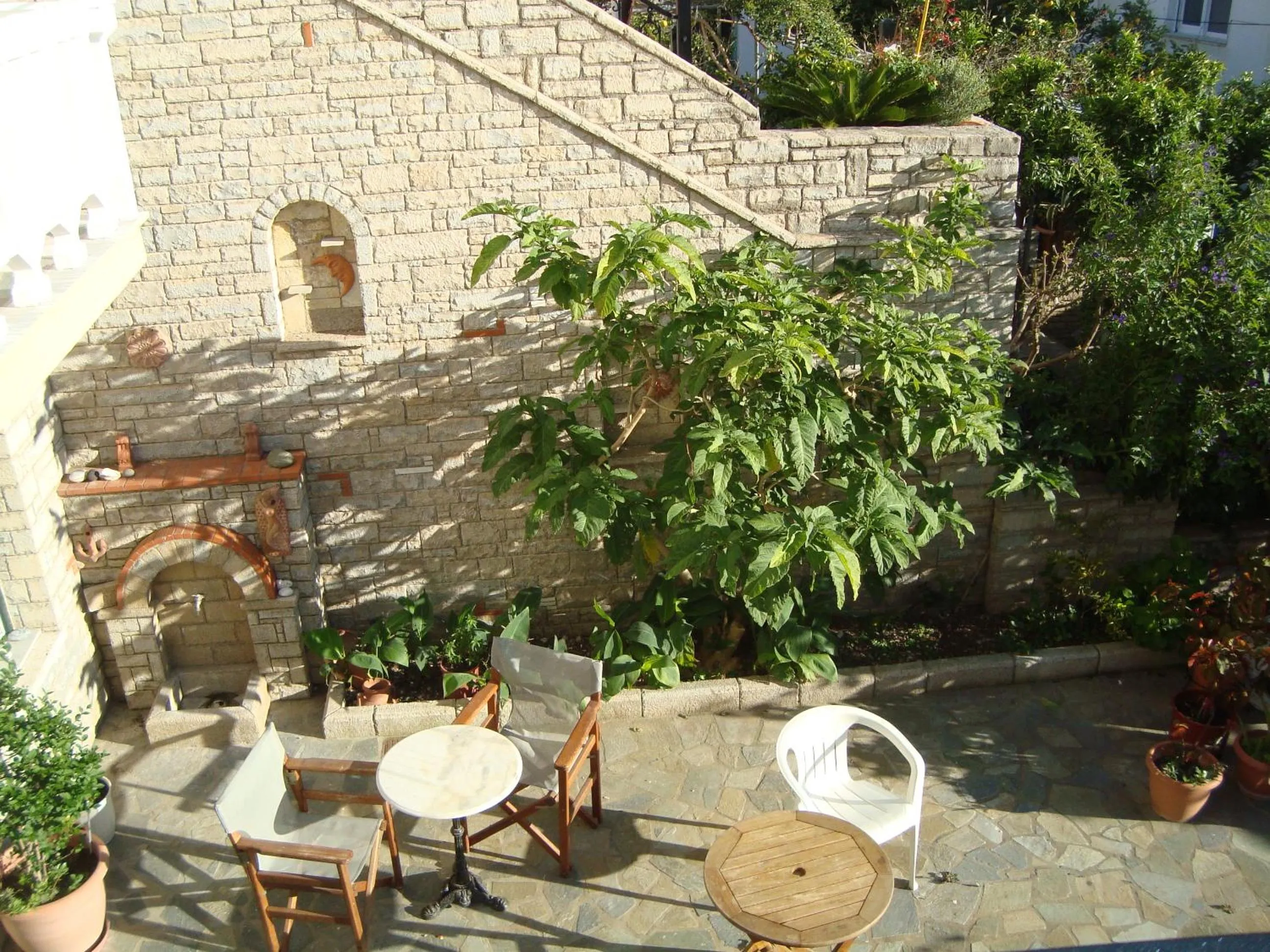 Garden view in Green Hill Studios & Apartments