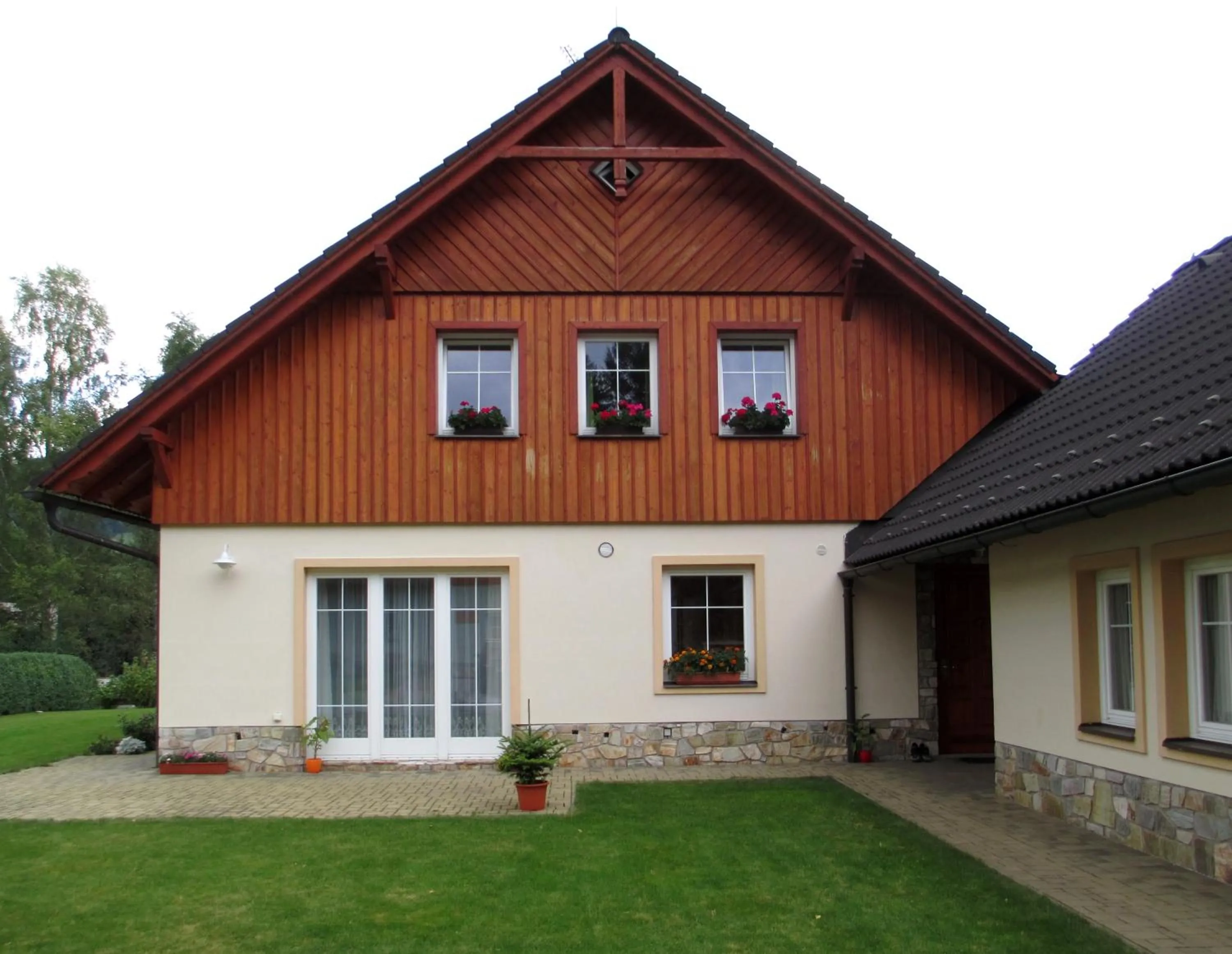 Apartman 300