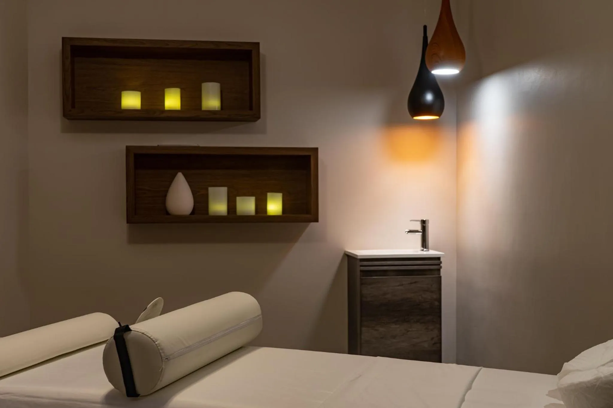 Massage, Bed in Agata Hotel Boutique & Spa