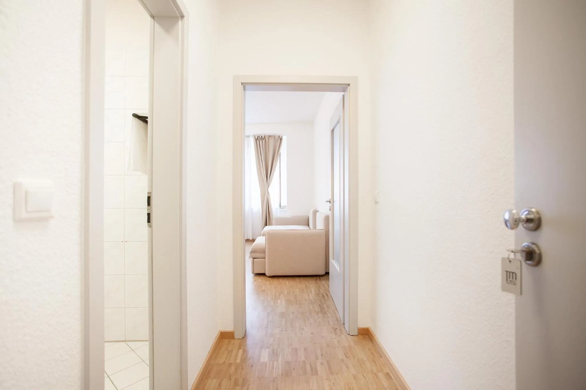 Property building, Bed in TM Hotel Düsseldorf