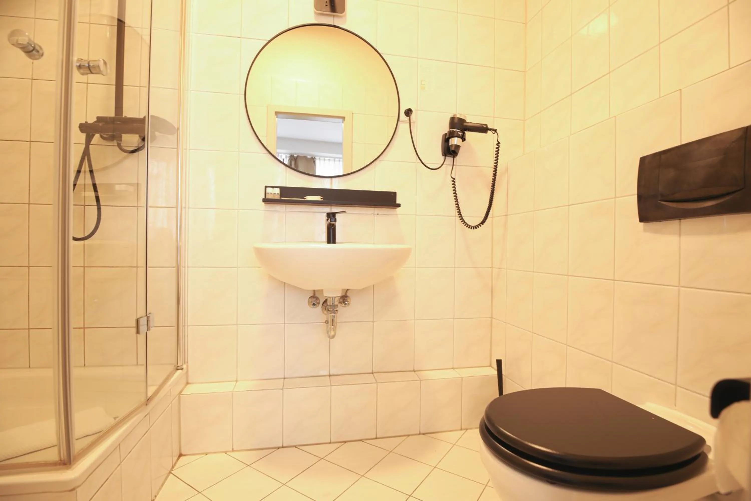 Bathroom in TM Hotel Düsseldorf