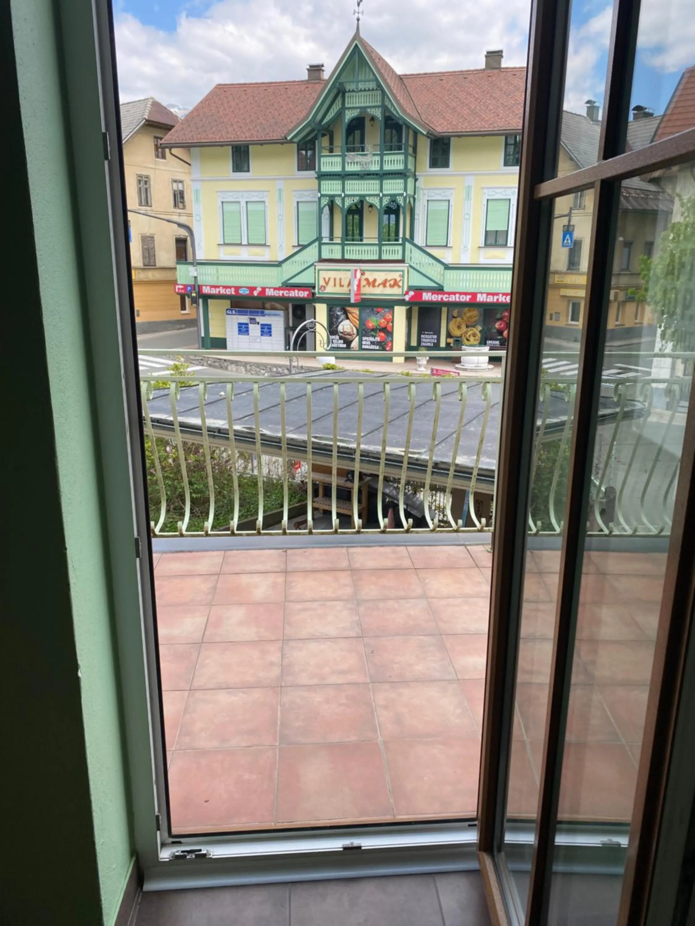 Balcony/Terrace in Travellers' Haven Hostel