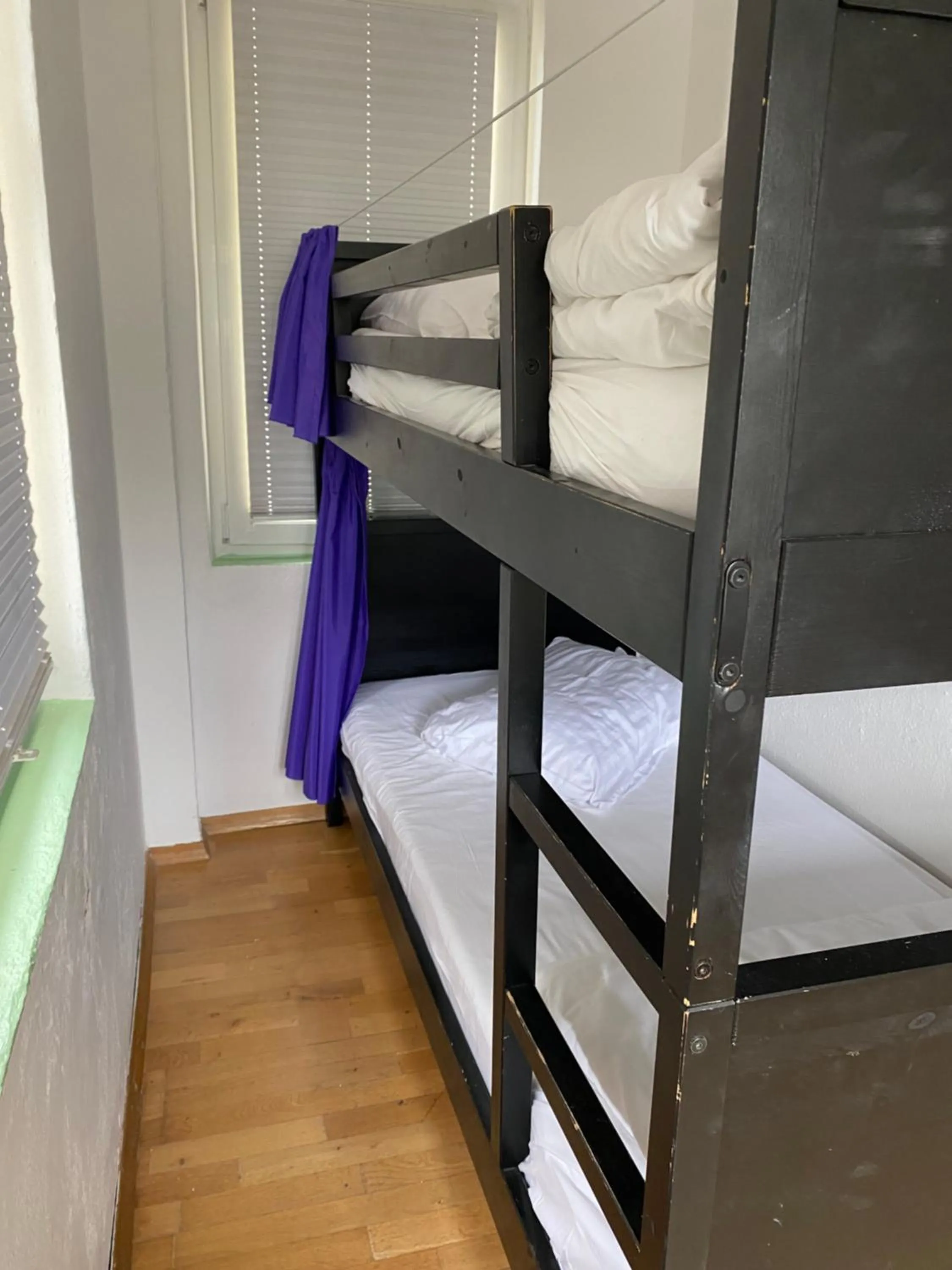 Bedroom, Bed in Travellers' Haven Hostel