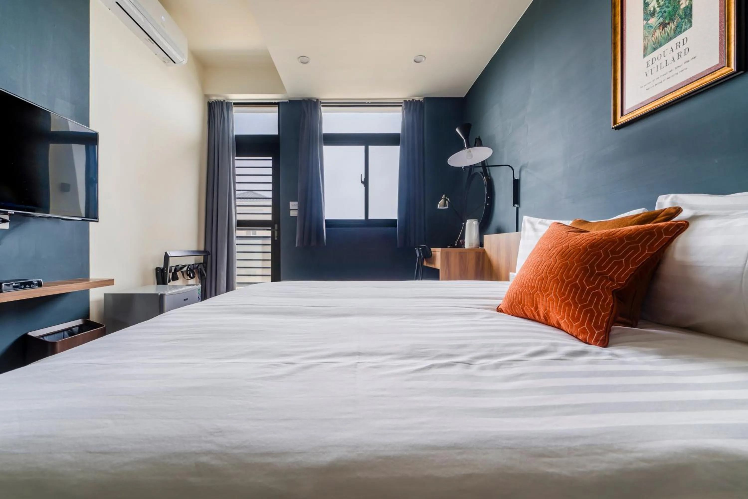 Bed in Chill Style Smart Stay