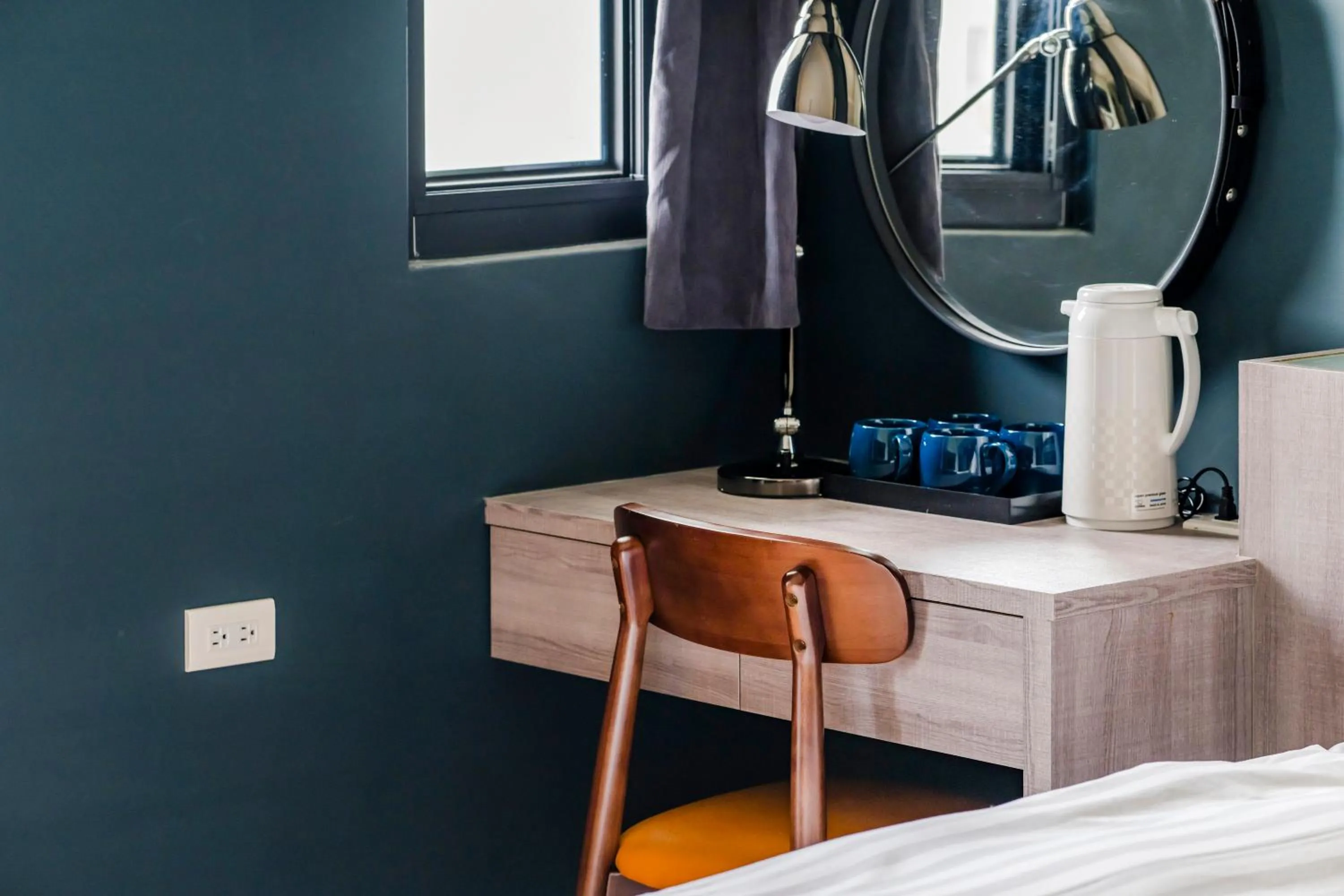 hair dresser in Chill Style Smart Stay