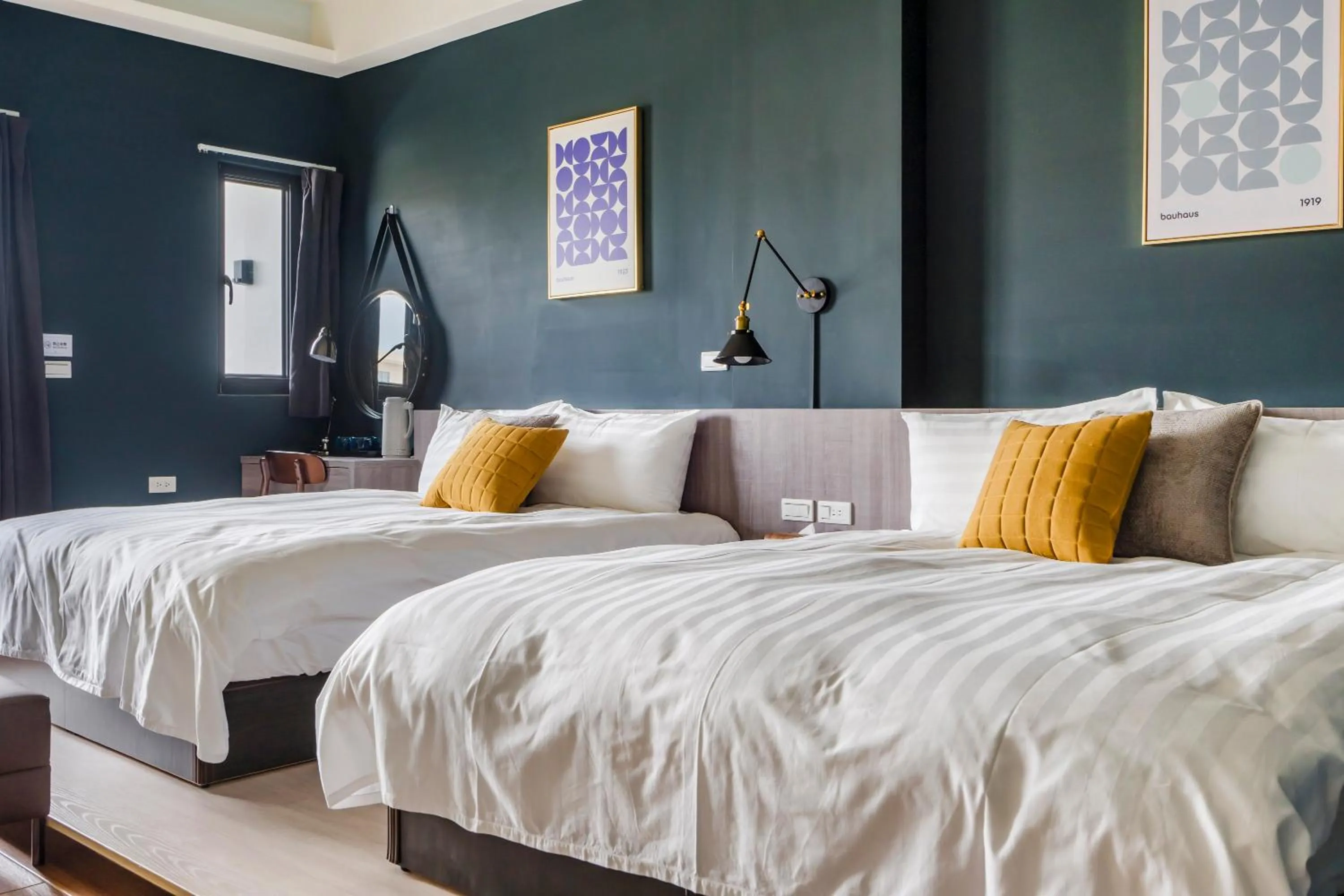 Photo of the whole room, Bed in Chill Style Smart Stay