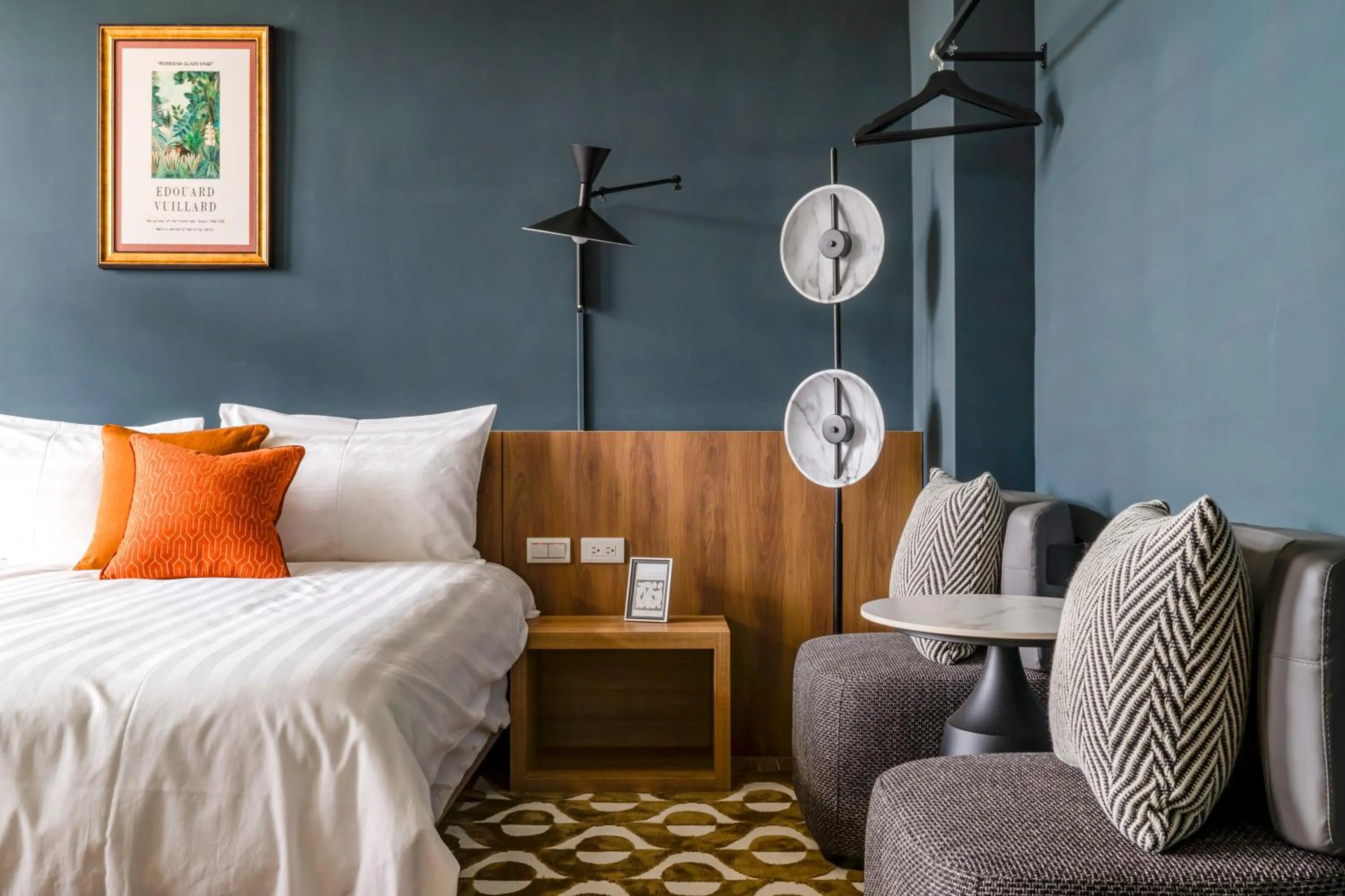 Bed in Chill Style Smart Stay