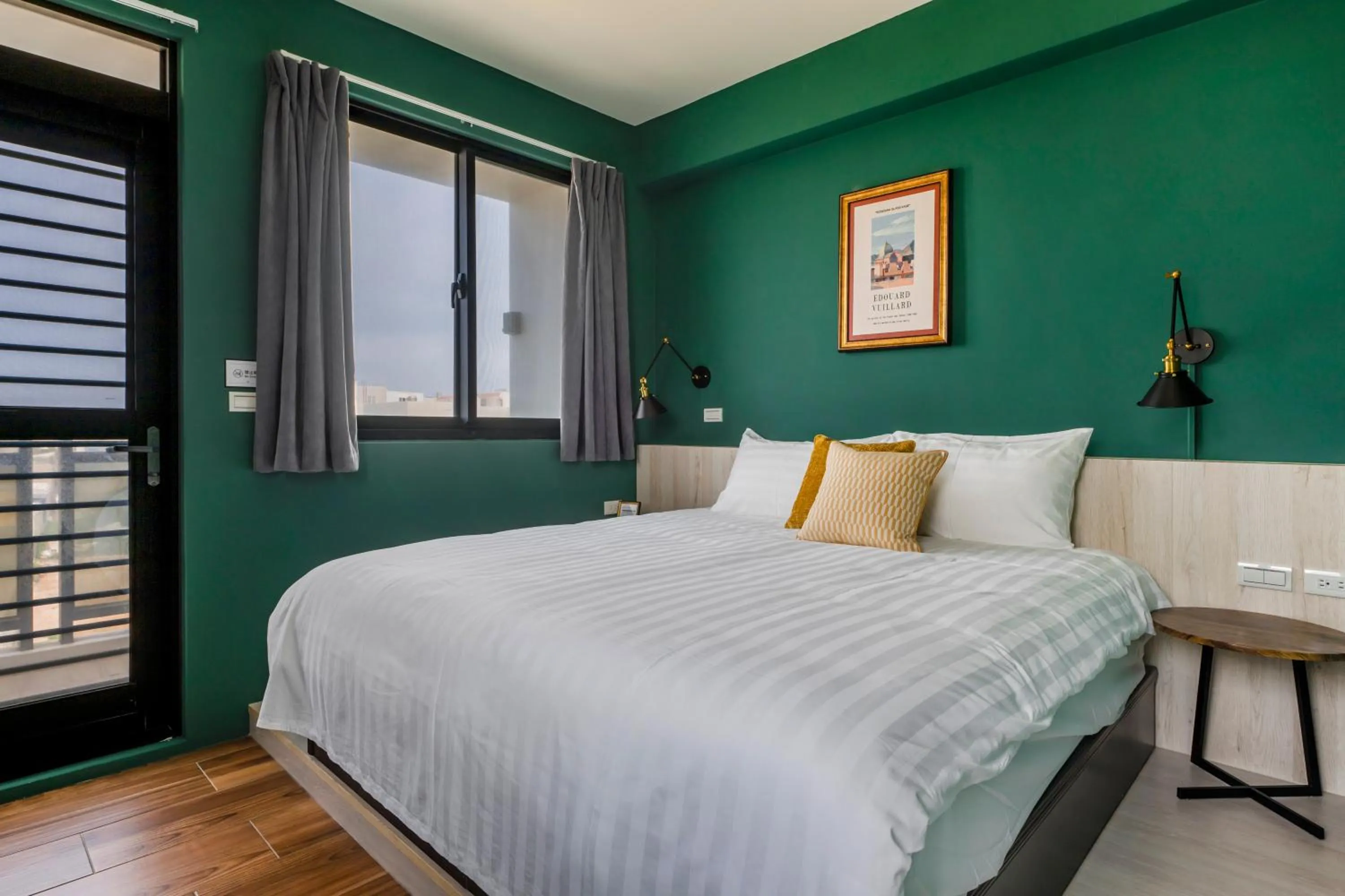 Bed in Chill Style Smart Stay