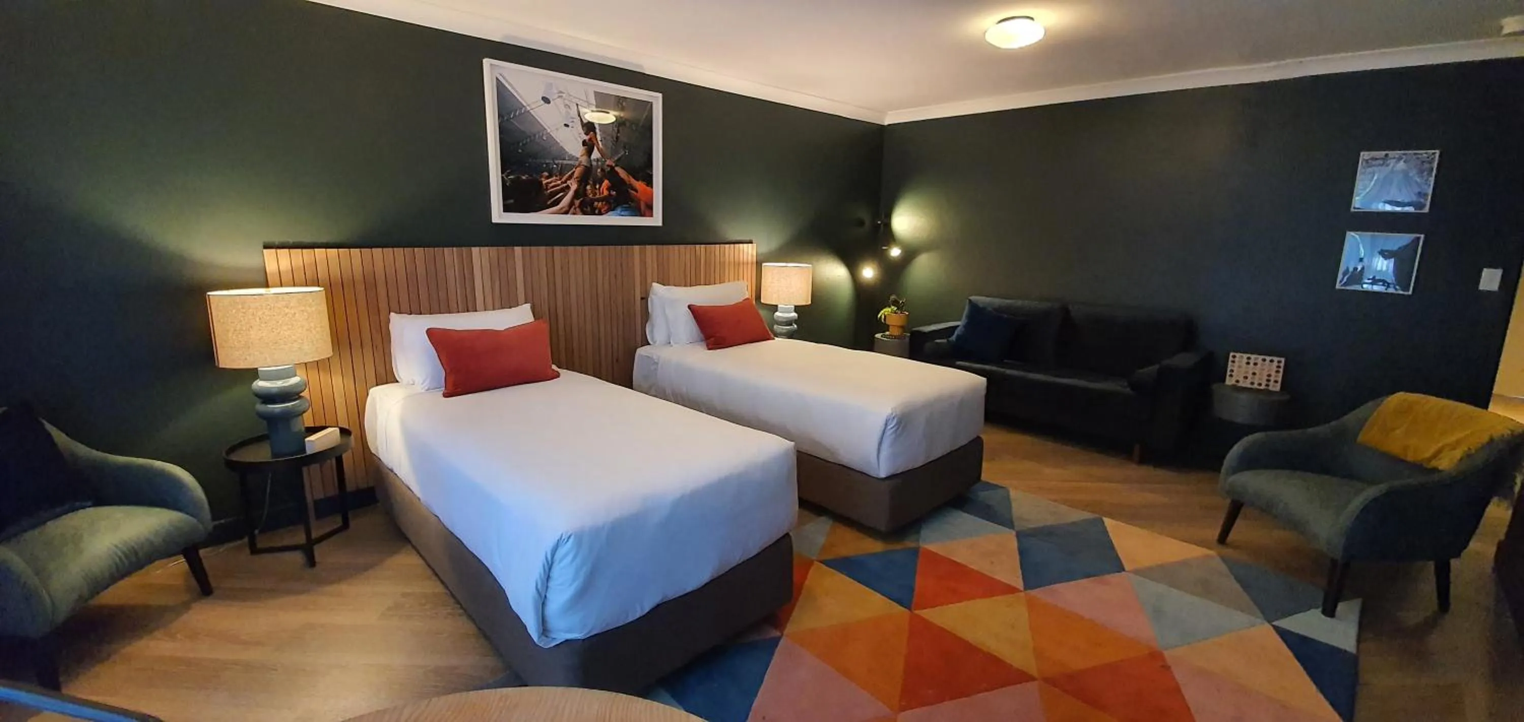 Photo of the whole room, Bed in The Blue Hotel Bondi