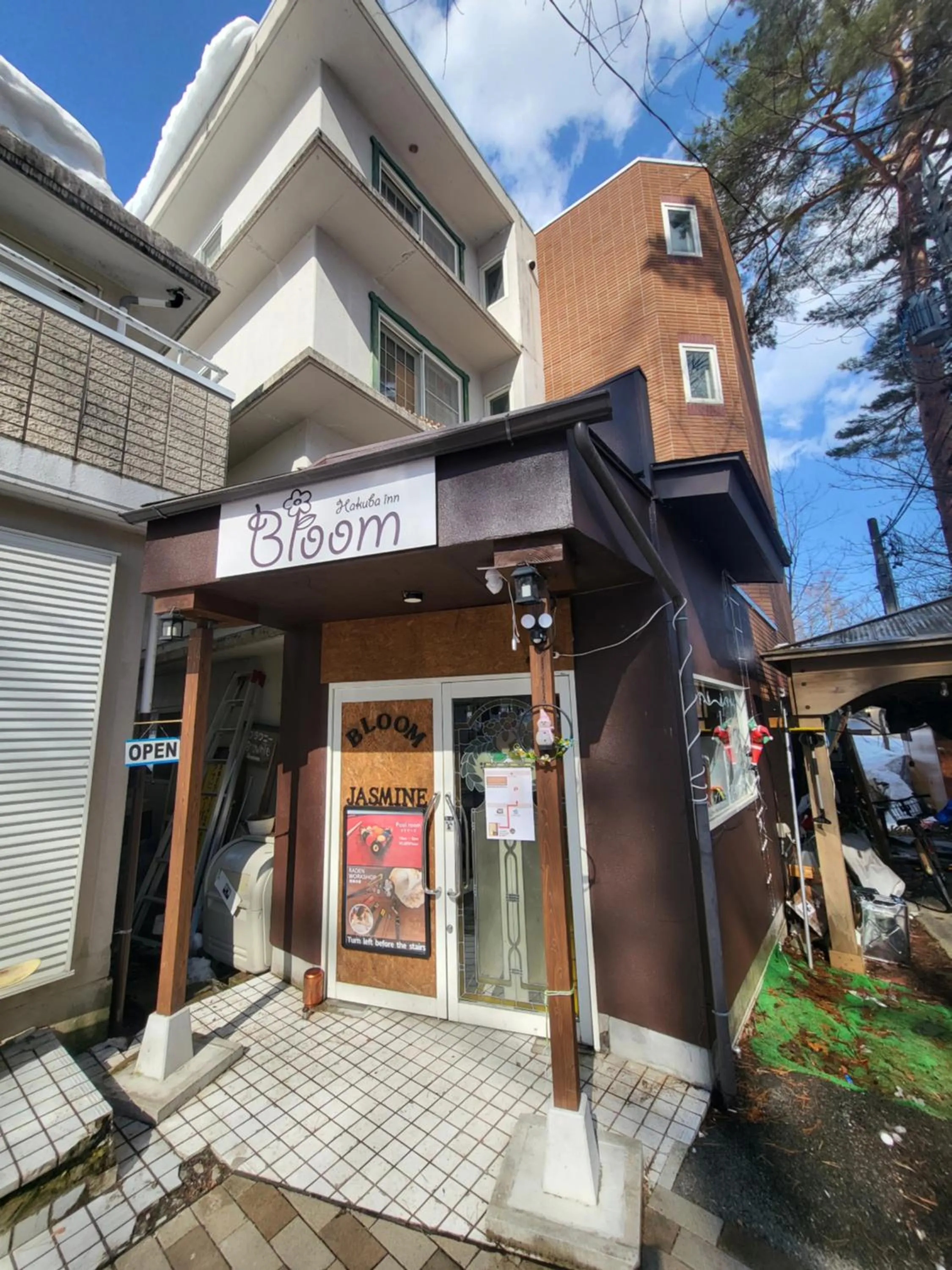 Facade/entrance in Hakuba Inn Bloom