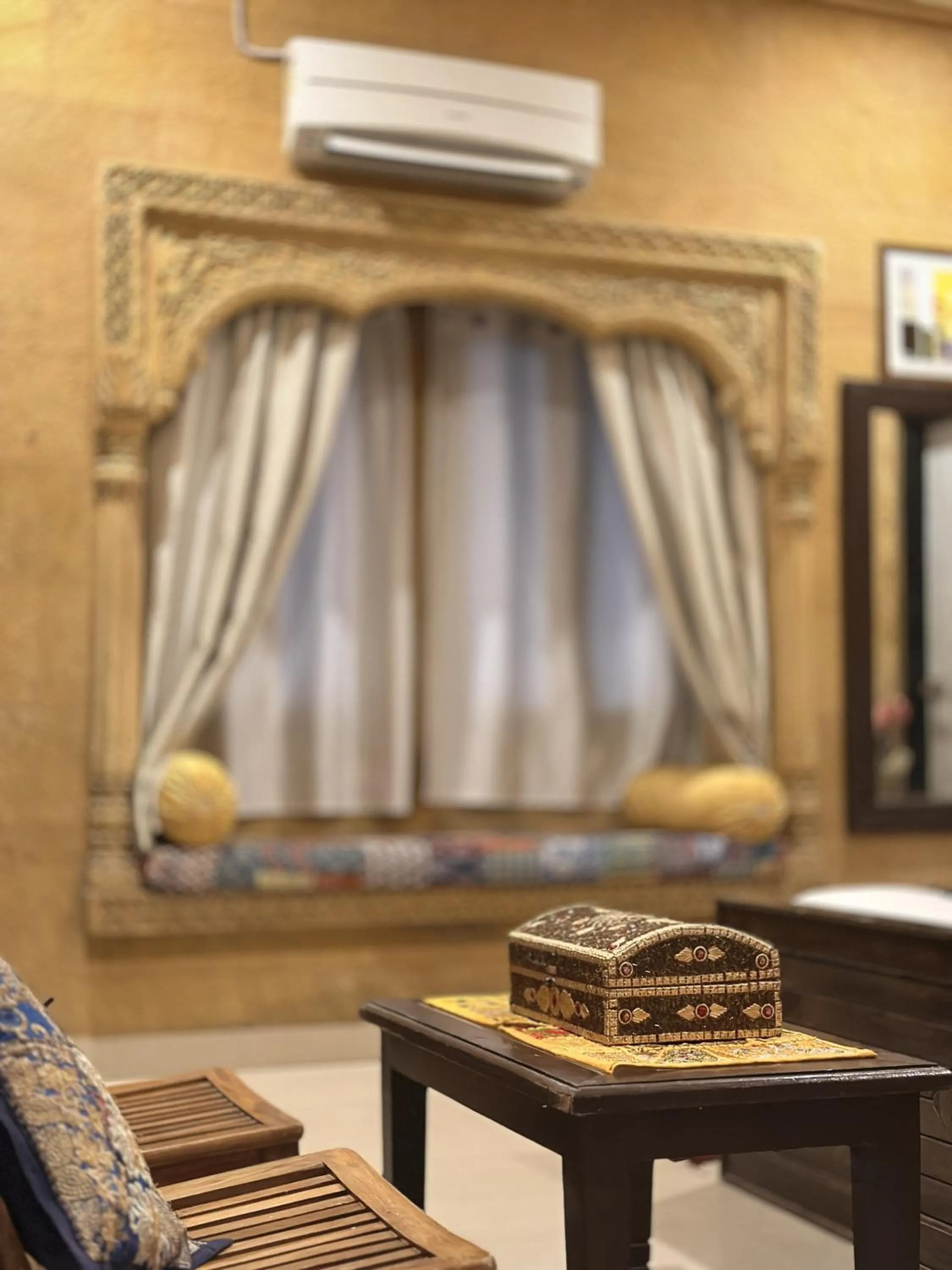 Bed in Hotel Royal Heritage