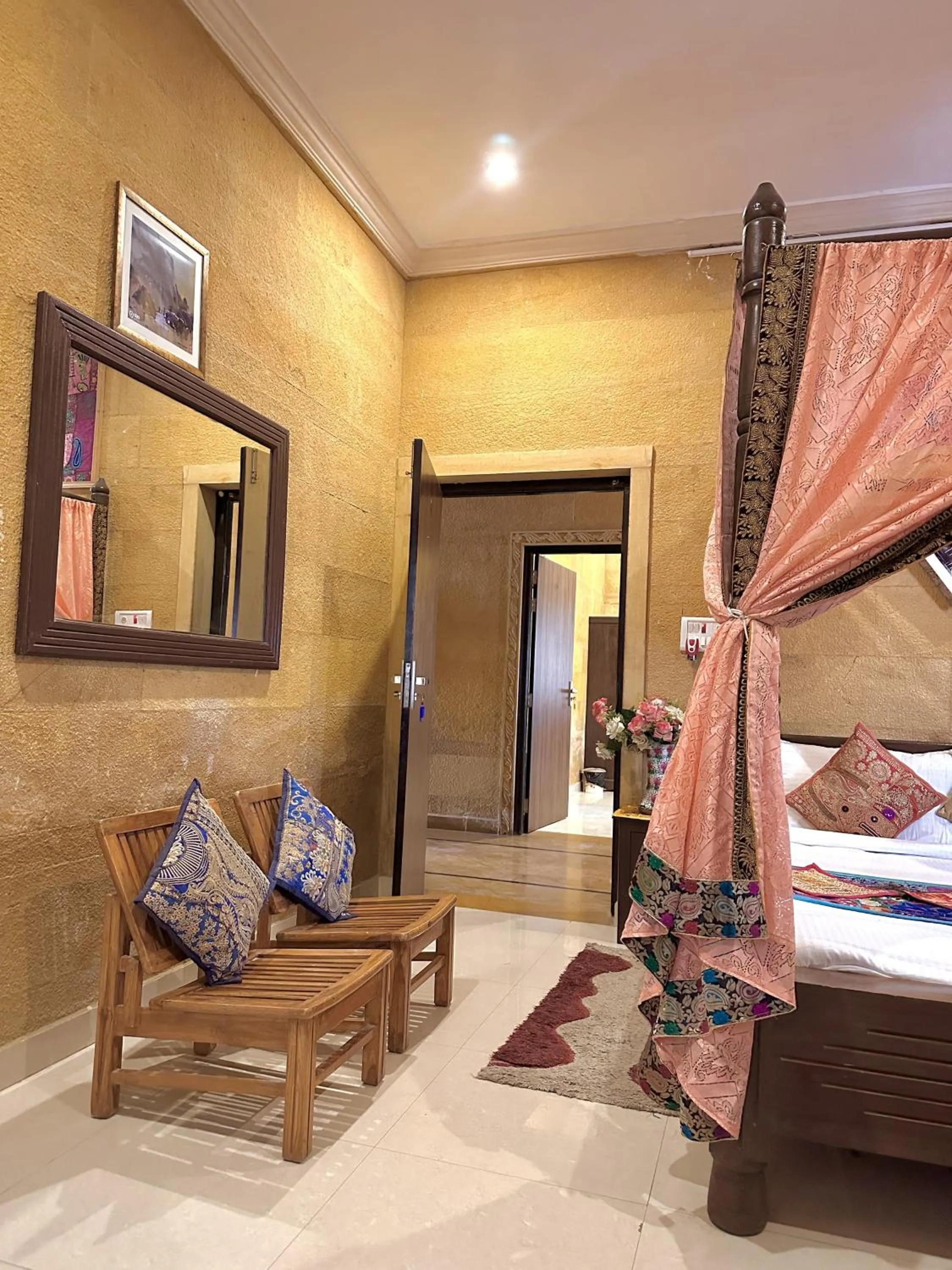 Bed in Hotel Royal Heritage